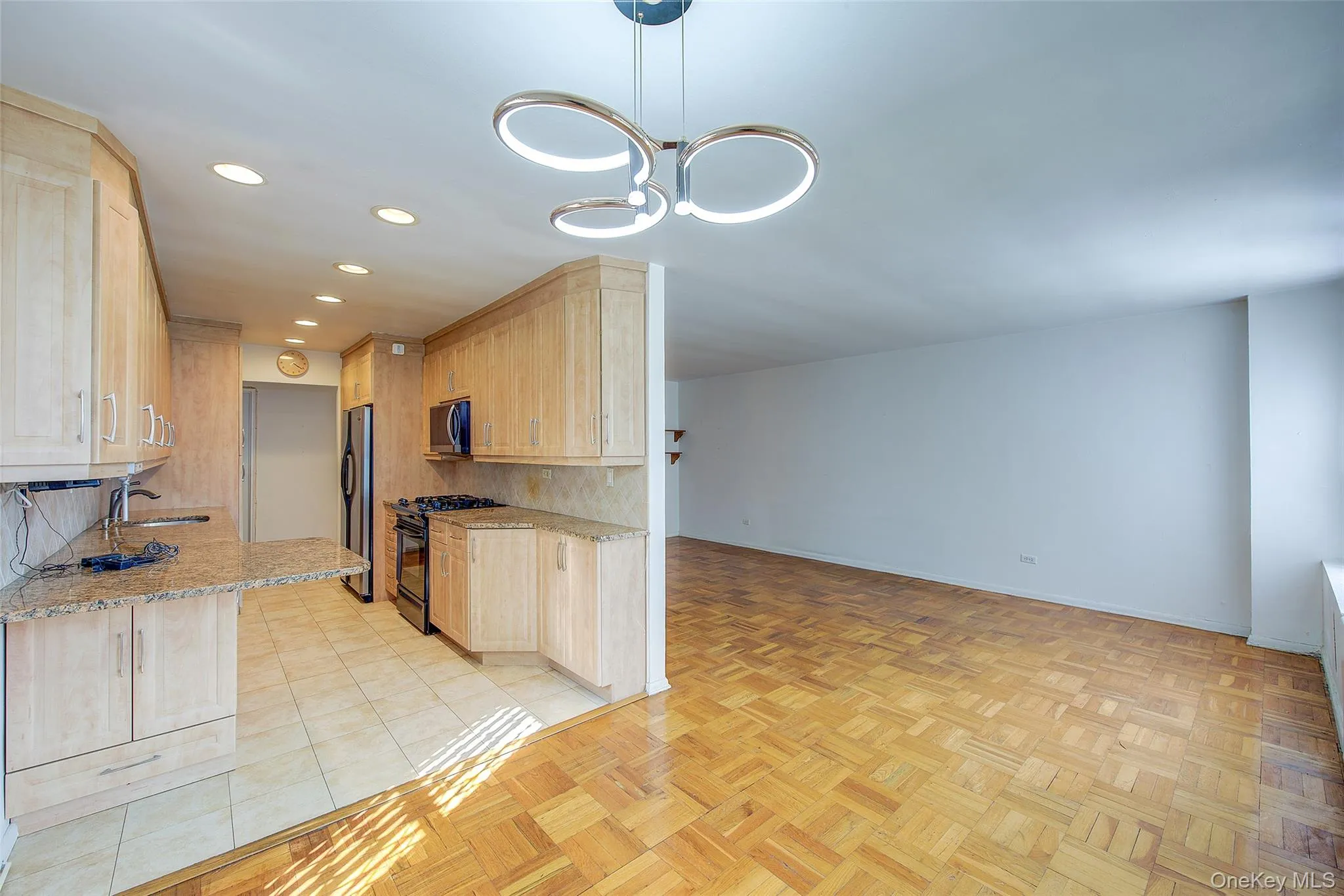 211-65 23rd Avenue, New York, NY, 3 Bedrooms Bedrooms, 5 Rooms Rooms,2 BathroomsBathrooms,Residential,For Rent,23rd,0,1031896 211-65 23rd Avenue, New York, NY, 3 Bedrooms Bedrooms, 5 Rooms Rooms,2 BathroomsBathrooms,Residential,For Rent,23rd,0,1031896