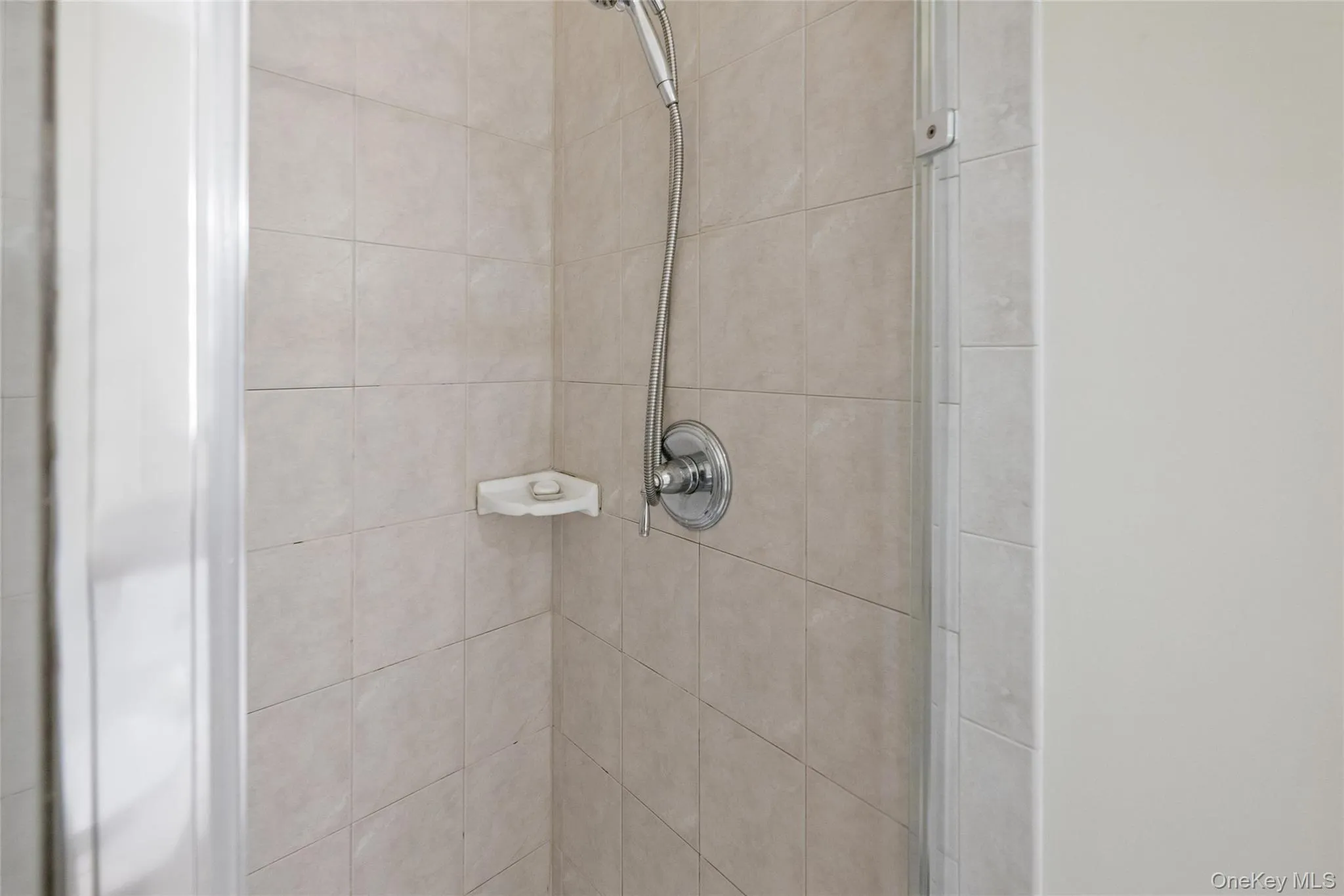 228 Sonata Court, Brookhaven, NY, 2 Bedrooms Bedrooms, 6 Rooms Rooms,2 BathroomsBathrooms,Residential Lease,For Rent,Sonata,0,1031899 228 Sonata Court, Brookhaven, NY, 2 Bedrooms Bedrooms, 6 Rooms Rooms,2 BathroomsBathrooms,Residential Lease,For Rent,Sonata,0,1031899