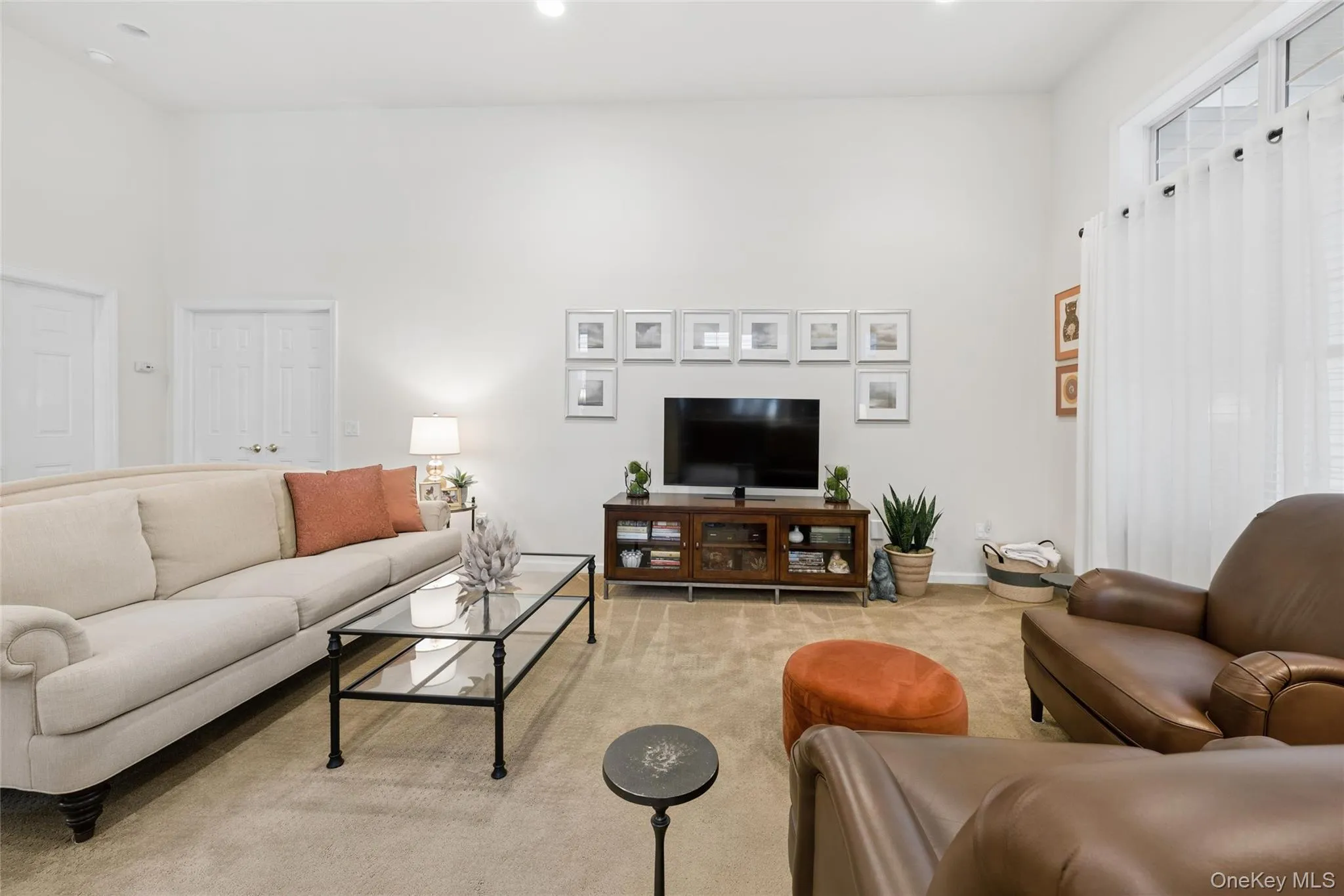 228 Sonata Court, Brookhaven, NY, 2 Bedrooms Bedrooms, 6 Rooms Rooms,2 BathroomsBathrooms,Residential Lease,For Rent,Sonata,0,1031899 228 Sonata Court, Brookhaven, NY, 2 Bedrooms Bedrooms, 6 Rooms Rooms,2 BathroomsBathrooms,Residential Lease,For Rent,Sonata,0,1031899