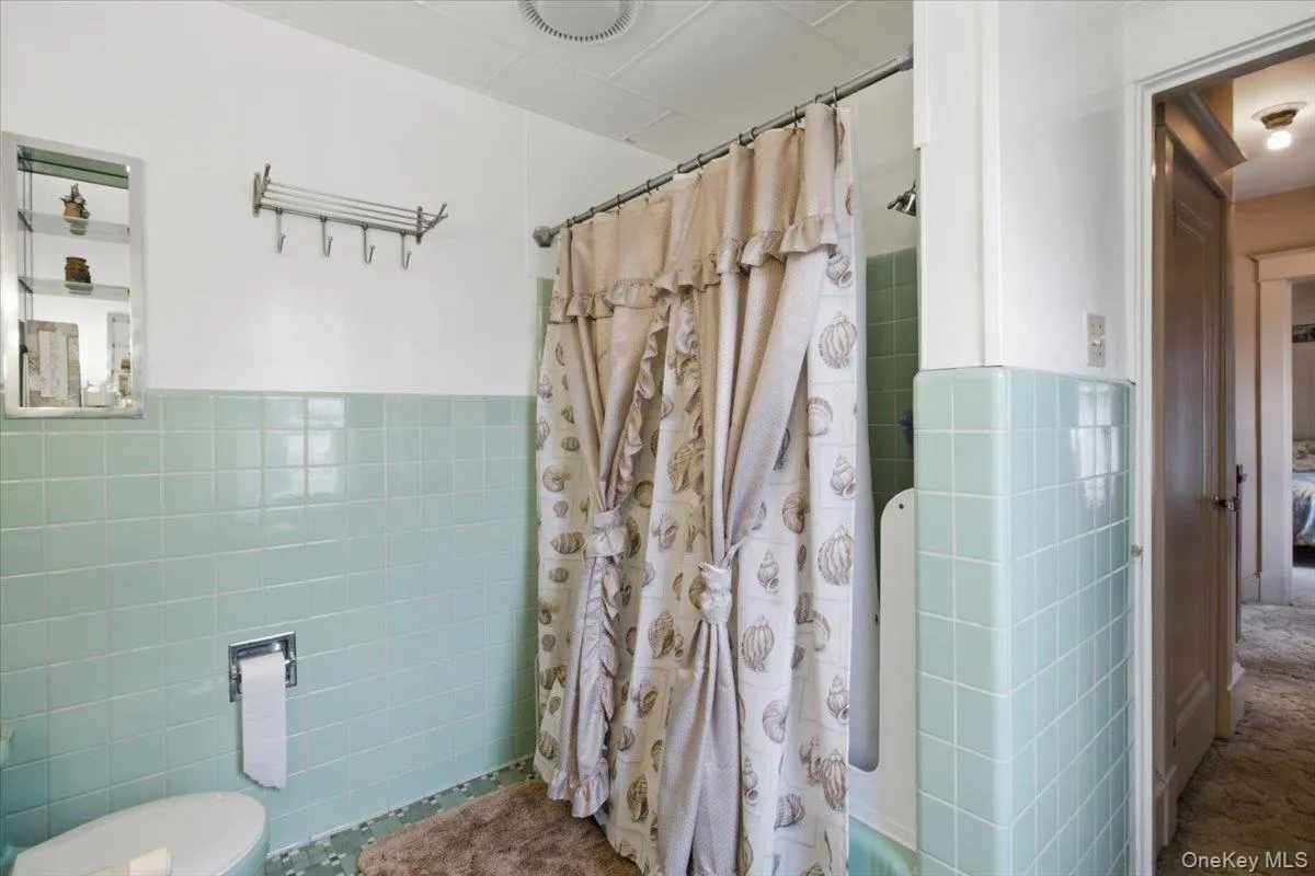 166 Spring Street, Catskill, NY, 3 Bedrooms Bedrooms, 9 Rooms Rooms,1 BathroomBathrooms,Residential,For Rent,Spring,0,1031901 166 Spring Street, Catskill, NY, 3 Bedrooms Bedrooms, 9 Rooms Rooms,1 BathroomBathrooms,Residential,For Rent,Spring,0,1031901