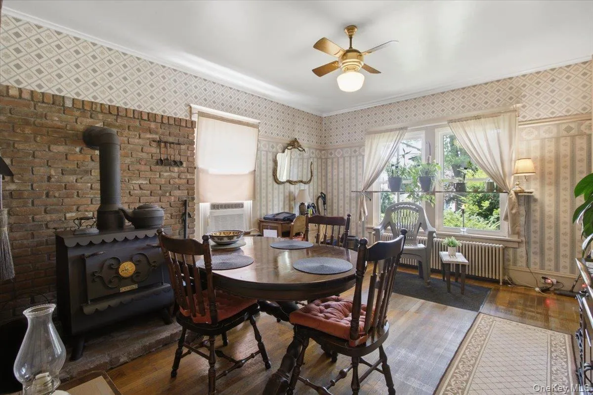 166 Spring Street, Catskill, NY, 3 Bedrooms Bedrooms, 9 Rooms Rooms,1 BathroomBathrooms,Residential,For Rent,Spring,0,1031901 166 Spring Street, Catskill, NY, 3 Bedrooms Bedrooms, 9 Rooms Rooms,1 BathroomBathrooms,Residential,For Rent,Spring,0,1031901