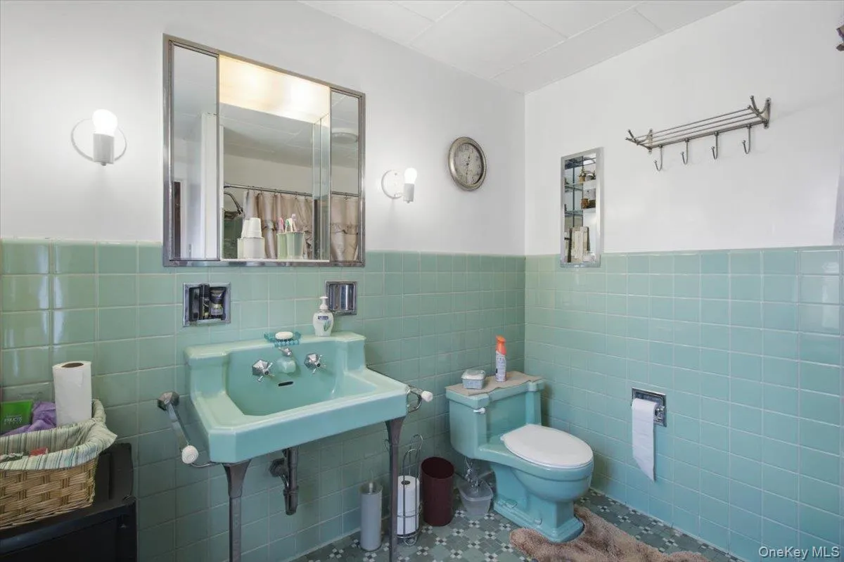 166 Spring Street, Catskill, NY, 3 Bedrooms Bedrooms, 9 Rooms Rooms,1 BathroomBathrooms,Residential,For Rent,Spring,0,1031901 166 Spring Street, Catskill, NY, 3 Bedrooms Bedrooms, 9 Rooms Rooms,1 BathroomBathrooms,Residential,For Rent,Spring,0,1031901