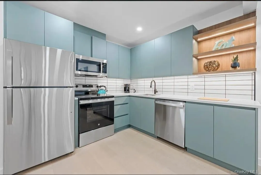 935 Brooklyn Avenue, New York, NY, 7 Bedrooms Bedrooms, 17 Rooms Rooms,5 BathroomsBathrooms,Residential,For Rent,Brooklyn,0,1031902 935 Brooklyn Avenue, New York, NY, 7 Bedrooms Bedrooms, 17 Rooms Rooms,5 BathroomsBathrooms,Residential,For Rent,Brooklyn,0,1031902