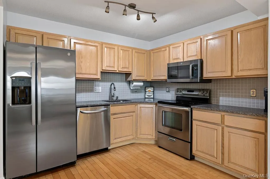 Modern stainless steel appliances. Modern stainless steel appliances.