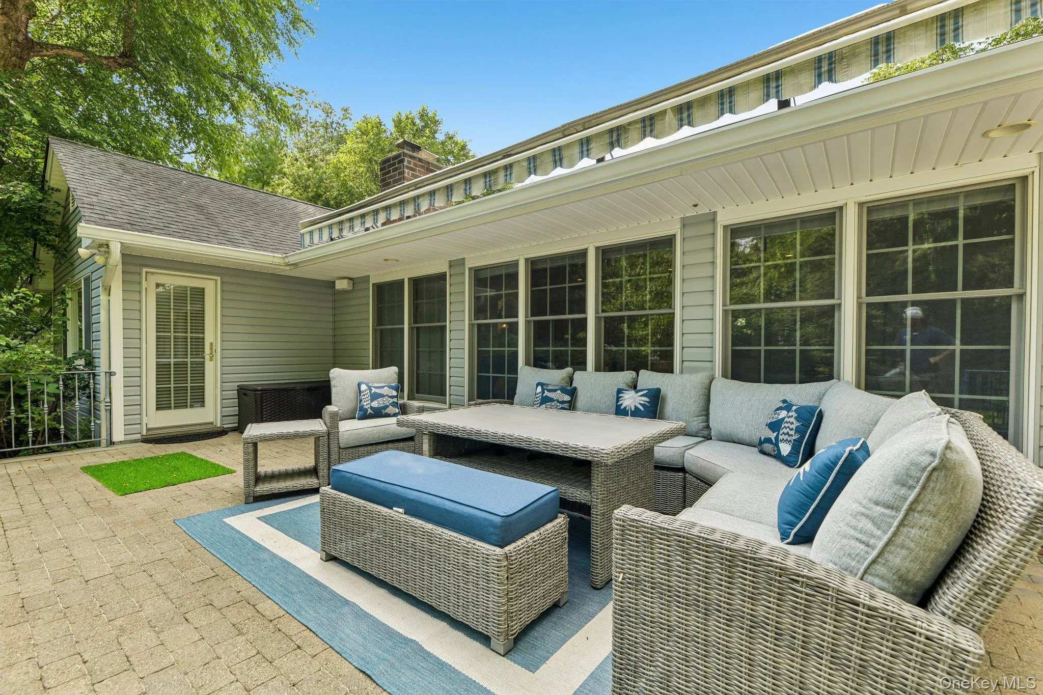 Expansive Patio Expansive Patio