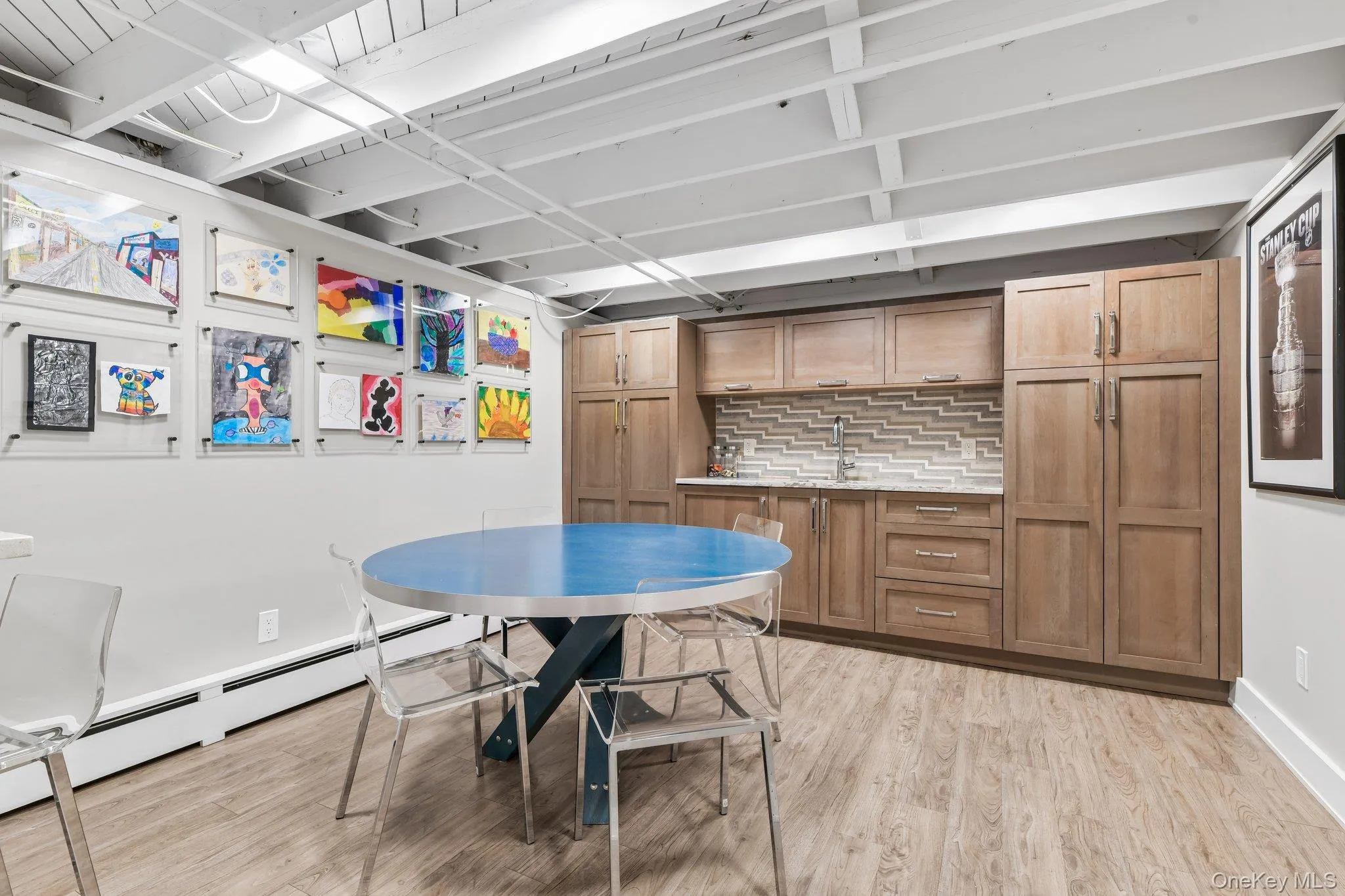Convenient Kitchen Area Convenient Kitchen Area