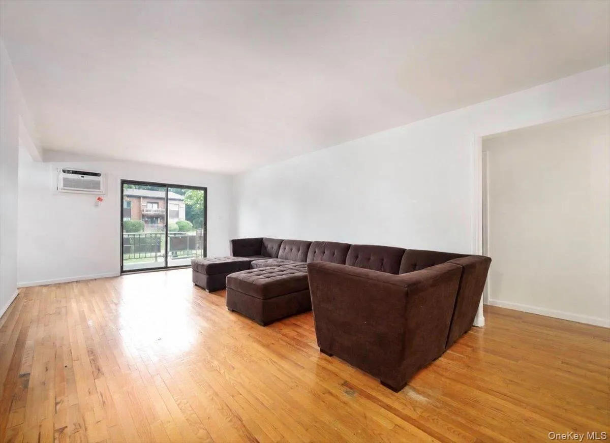 10 Brevoort Drive, Haverstraw, NY, 2 Bedrooms Bedrooms, 5 Rooms Rooms,2 BathroomsBathrooms,Residential,For Rent,Brevoort,0,1031917 10 Brevoort Drive, Haverstraw, NY, 2 Bedrooms Bedrooms, 5 Rooms Rooms,2 BathroomsBathrooms,Residential,For Rent,Brevoort,0,1031917