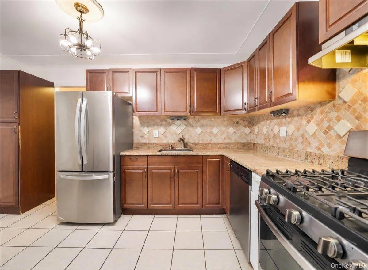 10 Brevoort Drive, Haverstraw, NY, 2 Bedrooms Bedrooms, 5 Rooms Rooms,2 BathroomsBathrooms,Residential,For Rent,Brevoort,0,1031917 10 Brevoort Drive, Haverstraw, NY, 2 Bedrooms Bedrooms, 5 Rooms Rooms,2 BathroomsBathrooms,Residential,For Rent,Brevoort,0,1031917