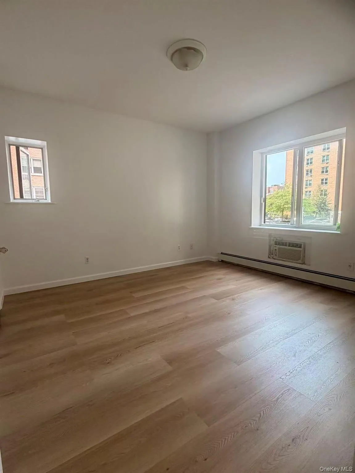 4231 Colden Street, New York, NY, 2 Bedrooms Bedrooms, 4 Rooms Rooms,1 BathroomBathrooms,Residential,For Rent,Colden,0,1031925 4231 Colden Street, New York, NY, 2 Bedrooms Bedrooms, 4 Rooms Rooms,1 BathroomBathrooms,Residential,For Rent,Colden,0,1031925