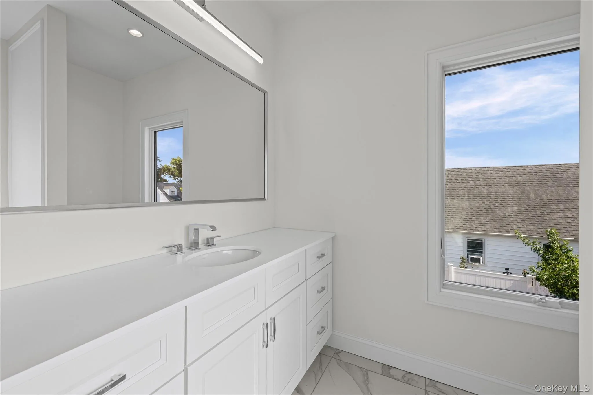 43 Westbury Avenue, North Hempstead, NY, 5 Bedrooms Bedrooms, 9 Rooms Rooms,3 BathroomsBathrooms,Residential,For Rent,Westbury,0,1031927 43 Westbury Avenue, North Hempstead, NY, 5 Bedrooms Bedrooms, 9 Rooms Rooms,3 BathroomsBathrooms,Residential,For Rent,Westbury,0,1031927