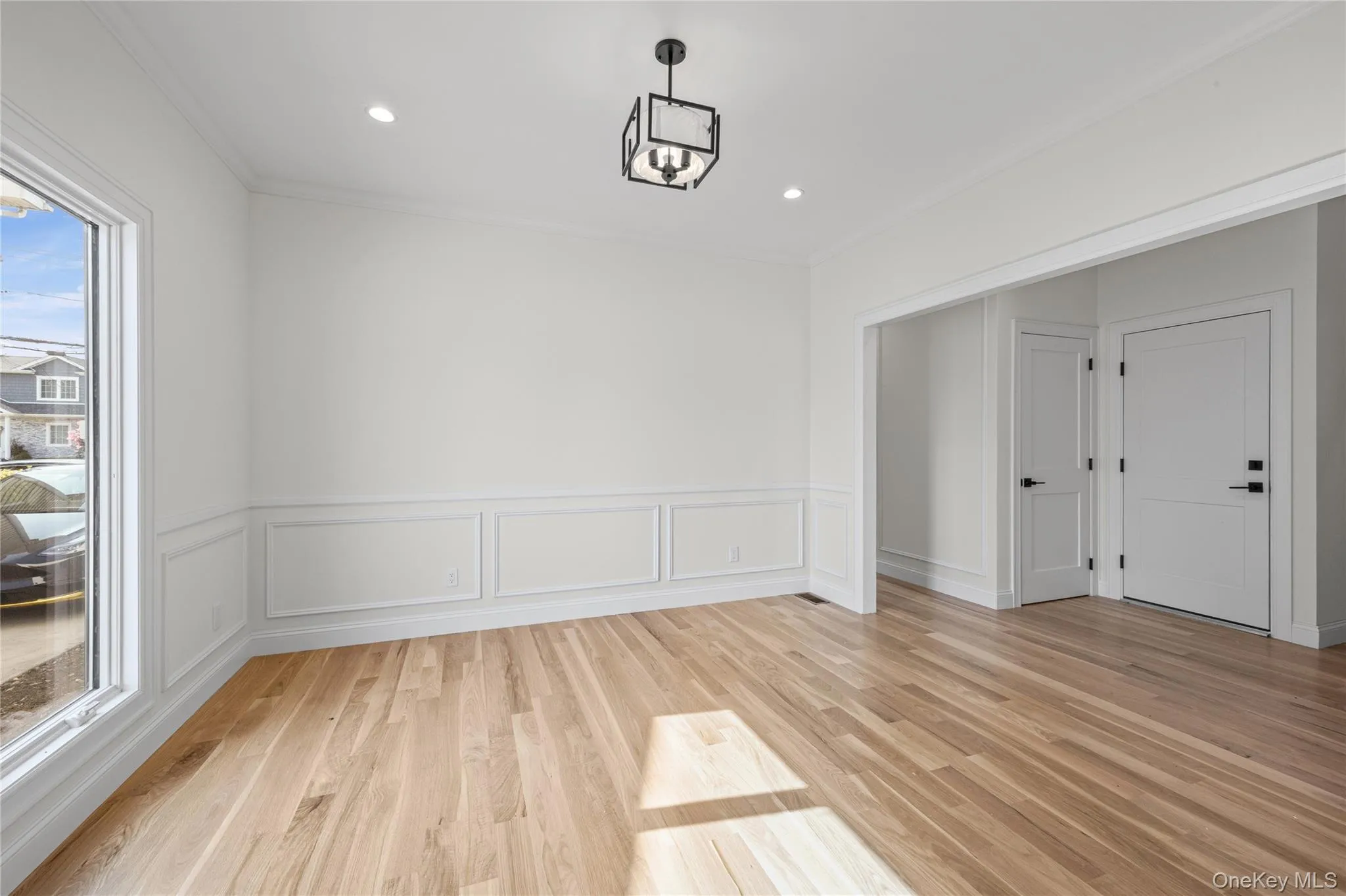 43 Westbury Avenue, North Hempstead, NY, 5 Bedrooms Bedrooms, 9 Rooms Rooms,3 BathroomsBathrooms,Residential,For Rent,Westbury,0,1031927 43 Westbury Avenue, North Hempstead, NY, 5 Bedrooms Bedrooms, 9 Rooms Rooms,3 BathroomsBathrooms,Residential,For Rent,Westbury,0,1031927