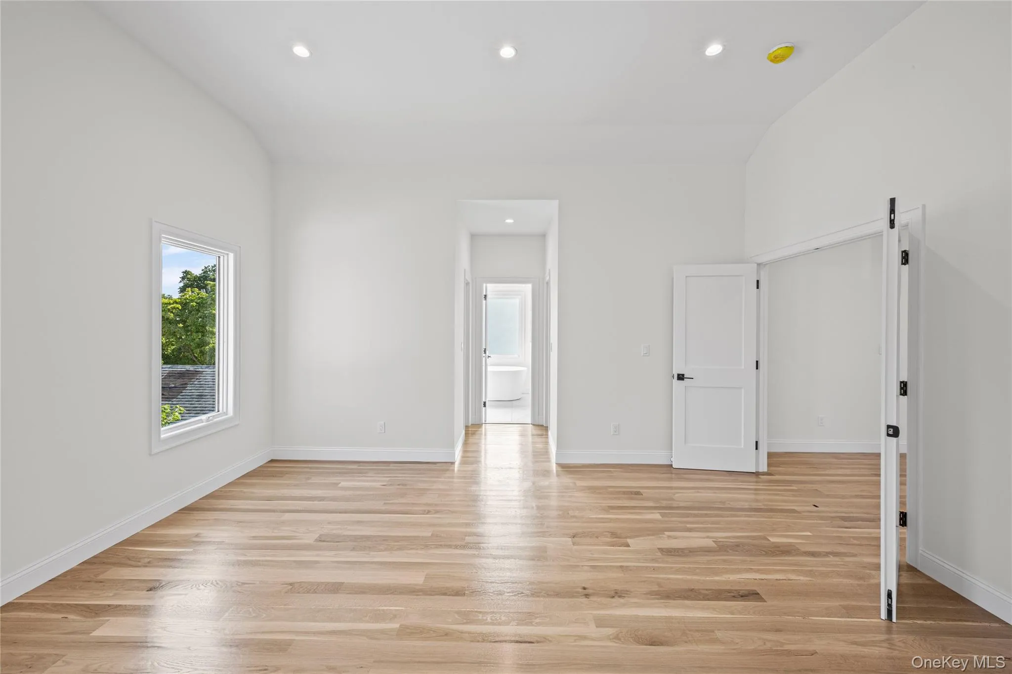 43 Westbury Avenue, North Hempstead, NY, 5 Bedrooms Bedrooms, 9 Rooms Rooms,3 BathroomsBathrooms,Residential,For Rent,Westbury,0,1031927 43 Westbury Avenue, North Hempstead, NY, 5 Bedrooms Bedrooms, 9 Rooms Rooms,3 BathroomsBathrooms,Residential,For Rent,Westbury,0,1031927