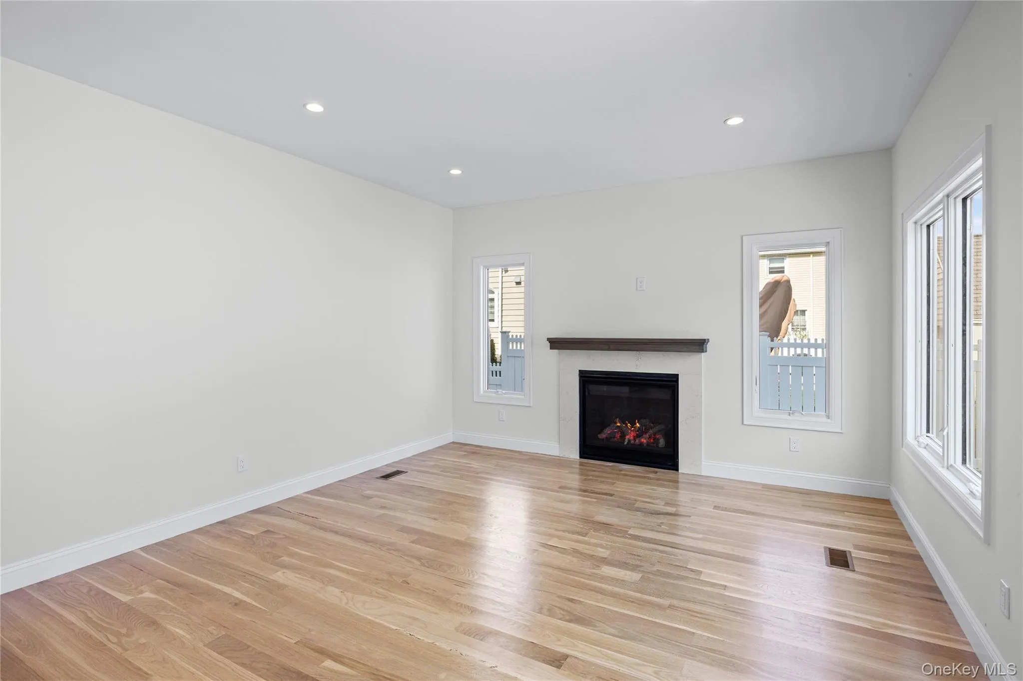 43 Westbury Avenue, North Hempstead, NY, 5 Bedrooms Bedrooms, 9 Rooms Rooms,3 BathroomsBathrooms,Residential,For Rent,Westbury,0,1031927 43 Westbury Avenue, North Hempstead, NY, 5 Bedrooms Bedrooms, 9 Rooms Rooms,3 BathroomsBathrooms,Residential,For Rent,Westbury,0,1031927