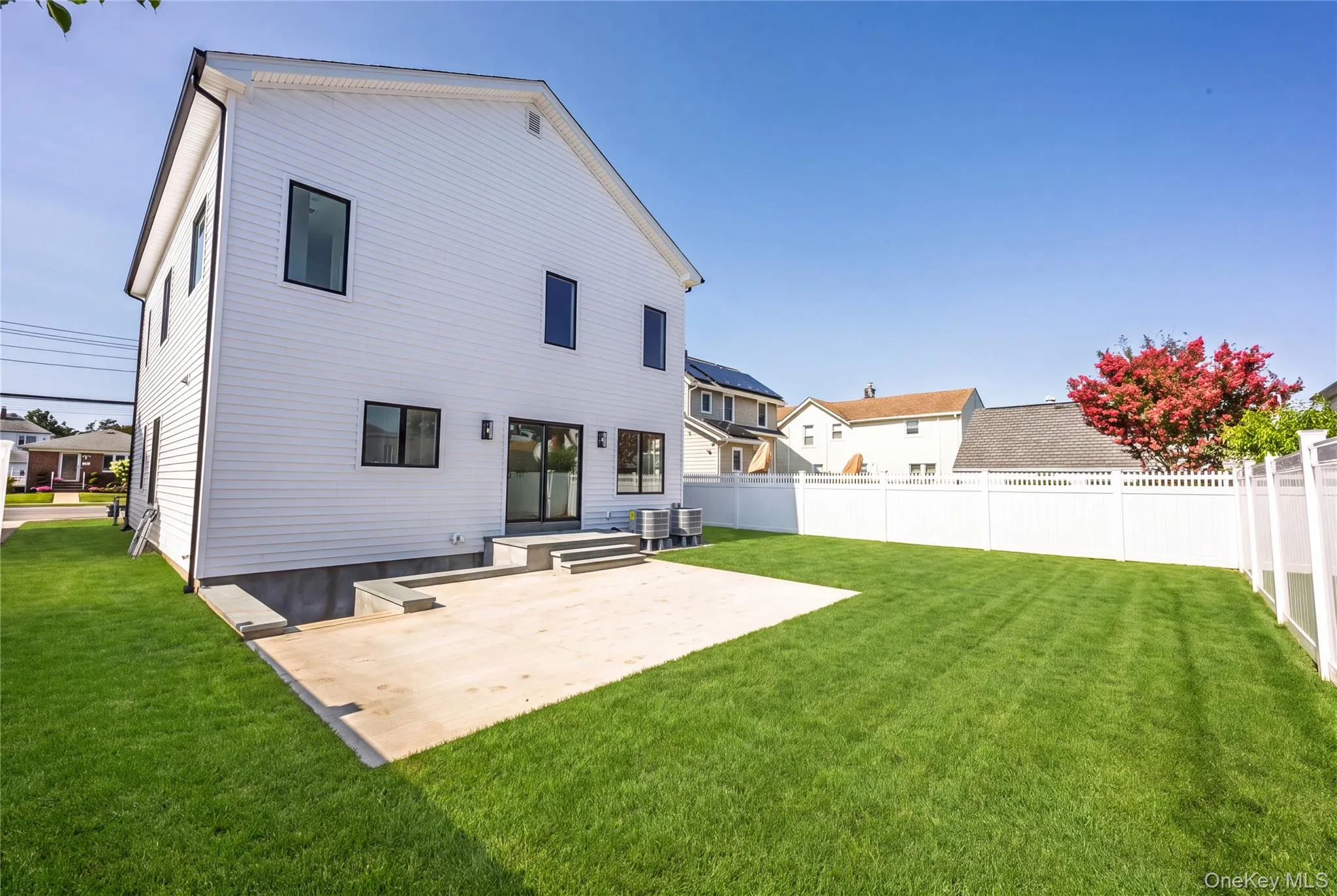 43 Westbury Avenue, North Hempstead, NY, 5 Bedrooms Bedrooms, 9 Rooms Rooms,3 BathroomsBathrooms,Residential,For Rent,Westbury,0,1031927 43 Westbury Avenue, North Hempstead, NY, 5 Bedrooms Bedrooms, 9 Rooms Rooms,3 BathroomsBathrooms,Residential,For Rent,Westbury,0,1031927