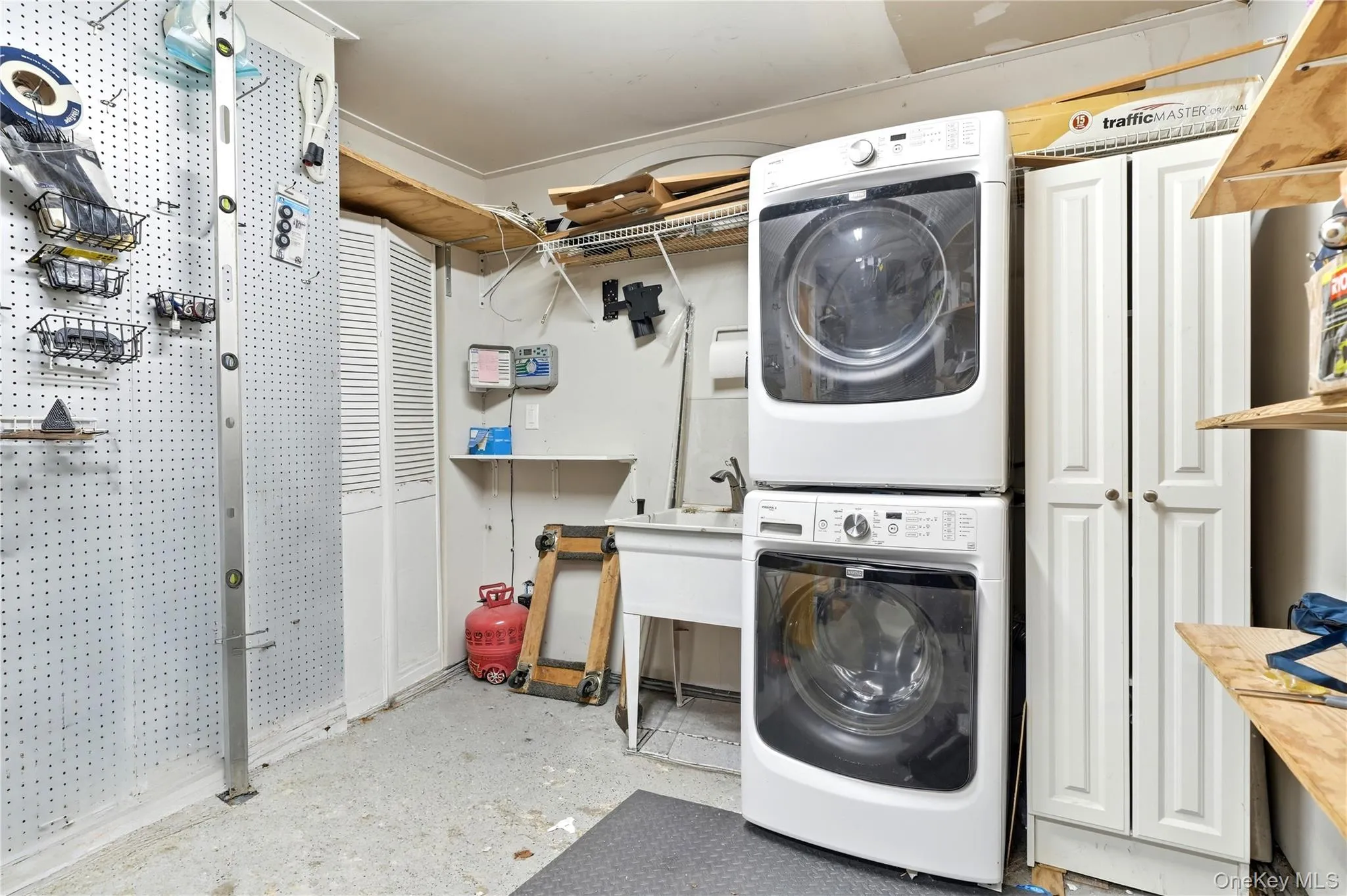 235 Eastwood Avenue, Babylon, NY, 4 Bedrooms Bedrooms, 9 Rooms Rooms,2 BathroomsBathrooms,Residential,For Rent,Eastwood,0,1031935 235 Eastwood Avenue, Babylon, NY, 4 Bedrooms Bedrooms, 9 Rooms Rooms,2 BathroomsBathrooms,Residential,For Rent,Eastwood,0,1031935
