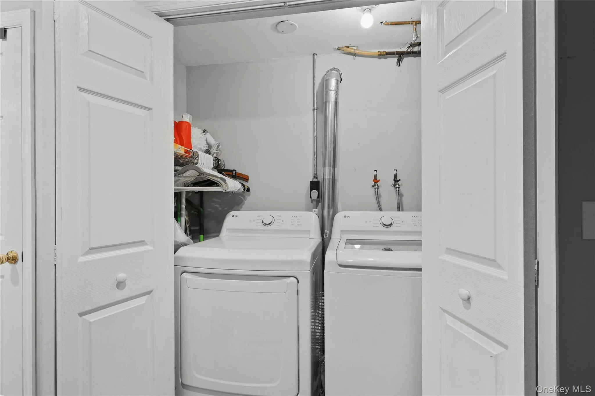 33 Nevins Road, Carmel, NY, 2 Bedrooms Bedrooms, 6 Rooms Rooms,2 BathroomsBathrooms,Residential,For Rent,Nevins,0,1031937 33 Nevins Road, Carmel, NY, 2 Bedrooms Bedrooms, 6 Rooms Rooms,2 BathroomsBathrooms,Residential,For Rent,Nevins,0,1031937