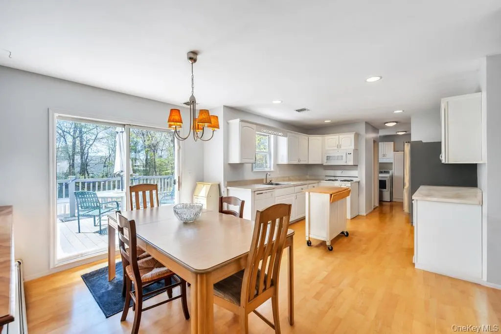 32 Prince Road, Brookhaven, NY, 5 Bedrooms Bedrooms, 11 Rooms Rooms,3 BathroomsBathrooms,Residential,For Rent,Prince,0,1031938 32 Prince Road, Brookhaven, NY, 5 Bedrooms Bedrooms, 11 Rooms Rooms,3 BathroomsBathrooms,Residential,For Rent,Prince,0,1031938