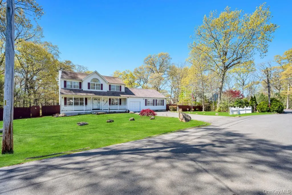 32 Prince Road, Brookhaven, NY, 5 Bedrooms Bedrooms, 11 Rooms Rooms,3 BathroomsBathrooms,Residential,For Rent,Prince,0,1031938 32 Prince Road, Brookhaven, NY, 5 Bedrooms Bedrooms, 11 Rooms Rooms,3 BathroomsBathrooms,Residential,For Rent,Prince,0,1031938