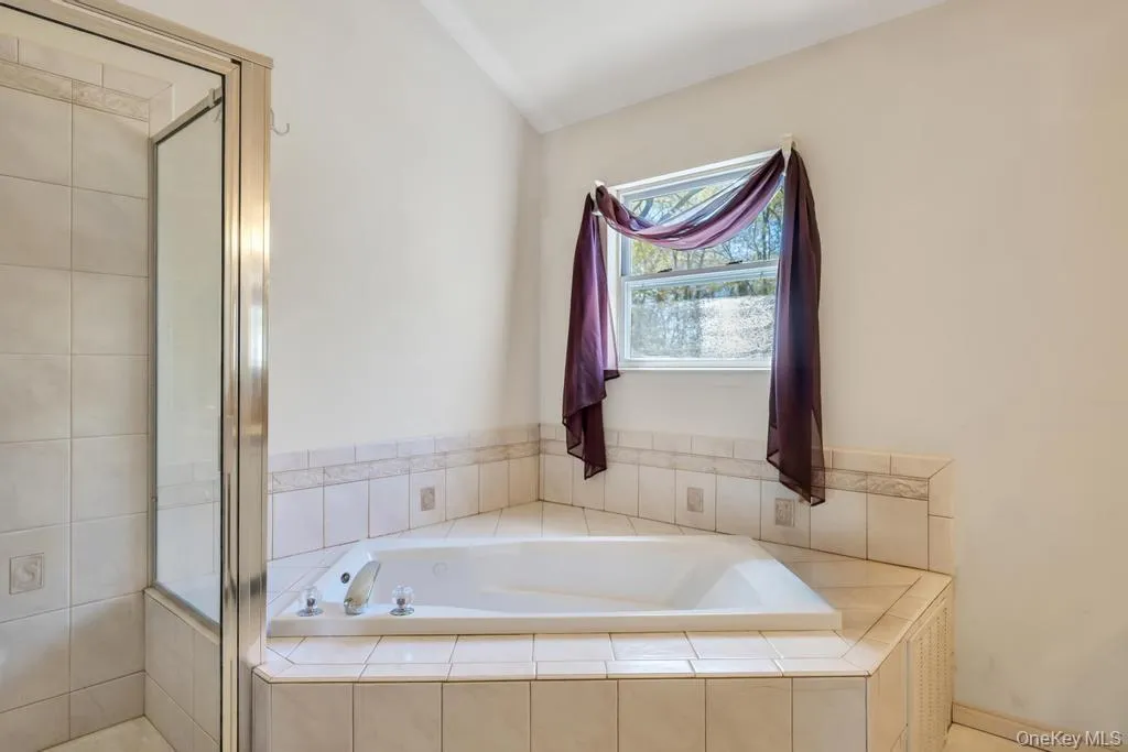 32 Prince Road, Brookhaven, NY, 5 Bedrooms Bedrooms, 11 Rooms Rooms,3 BathroomsBathrooms,Residential,For Rent,Prince,0,1031938 32 Prince Road, Brookhaven, NY, 5 Bedrooms Bedrooms, 11 Rooms Rooms,3 BathroomsBathrooms,Residential,For Rent,Prince,0,1031938