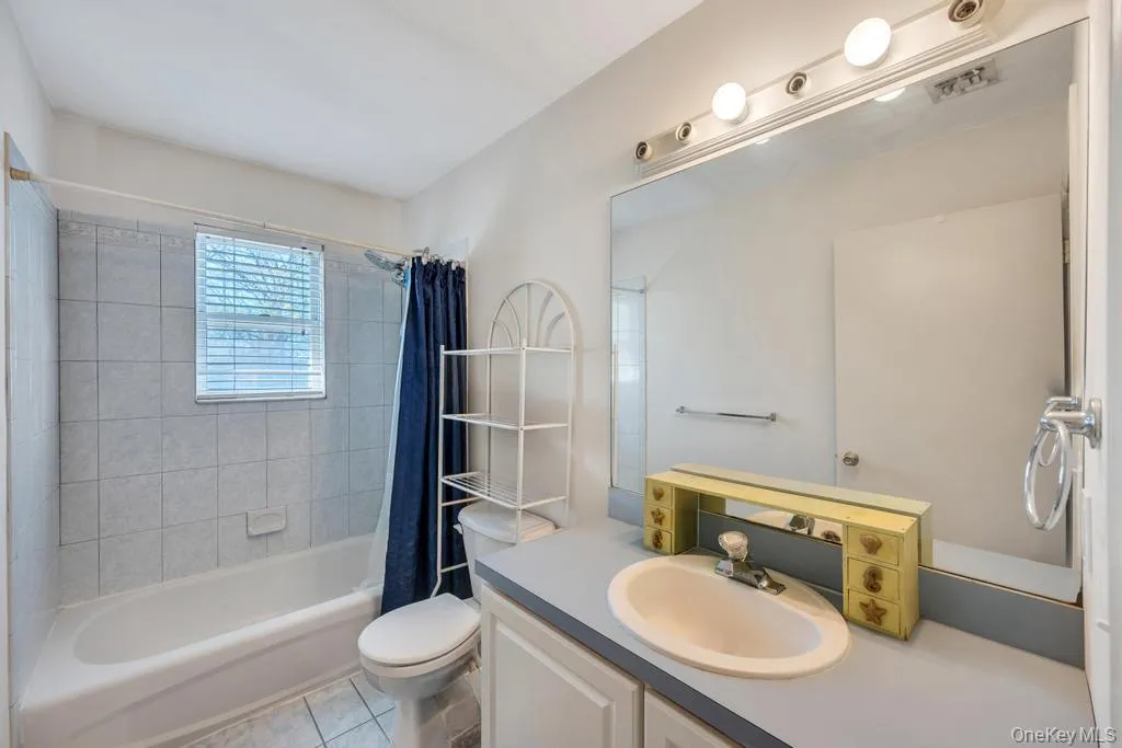 32 Prince Road, Brookhaven, NY, 5 Bedrooms Bedrooms, 11 Rooms Rooms,3 BathroomsBathrooms,Residential,For Rent,Prince,0,1031938 32 Prince Road, Brookhaven, NY, 5 Bedrooms Bedrooms, 11 Rooms Rooms,3 BathroomsBathrooms,Residential,For Rent,Prince,0,1031938