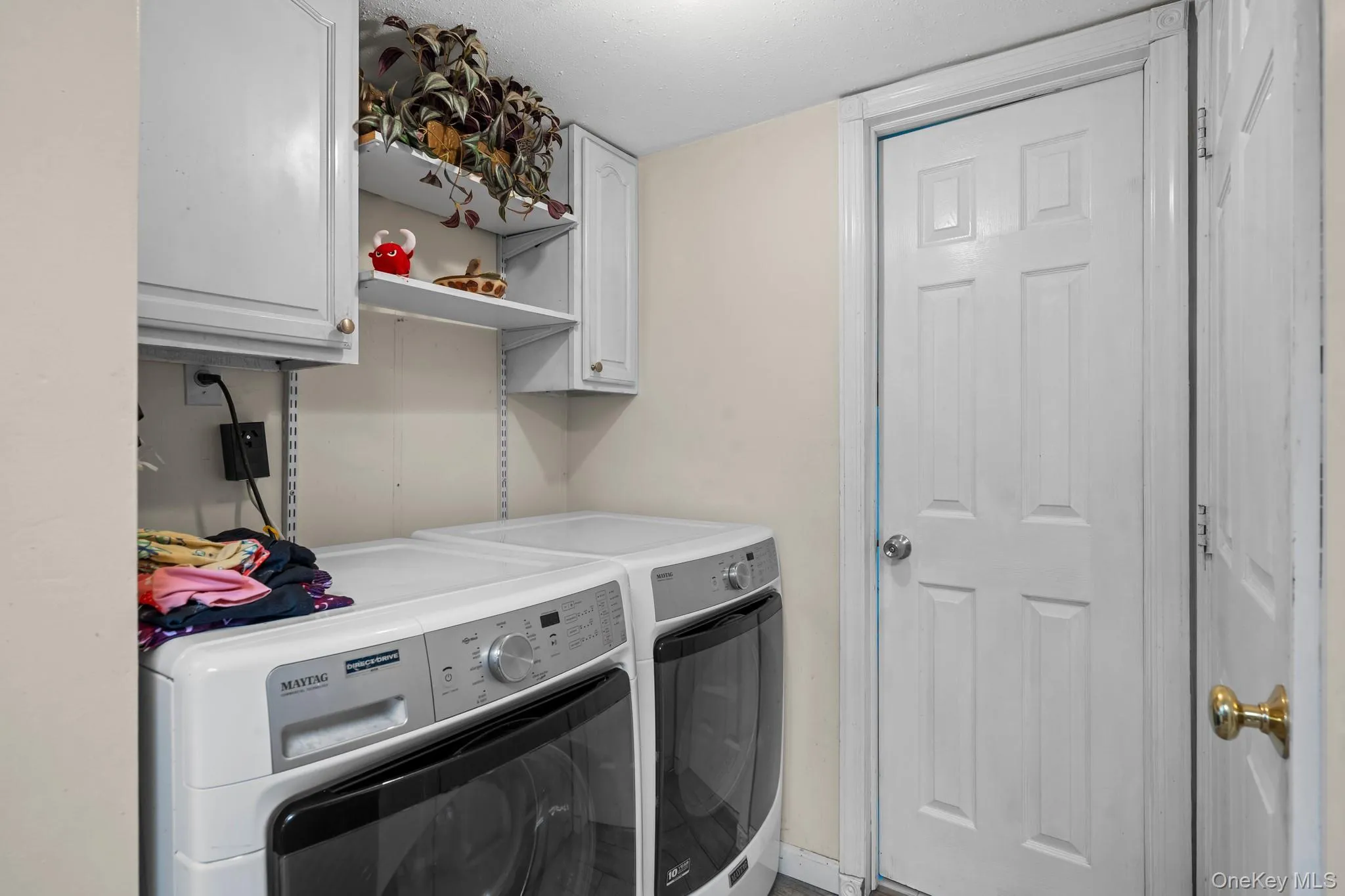 7 Sprat Street, Brookhaven, NY, 3 Bedrooms Bedrooms, 10 Rooms Rooms,1 BathroomBathrooms,Residential,For Rent,Sprat,0,1031946 7 Sprat Street, Brookhaven, NY, 3 Bedrooms Bedrooms, 10 Rooms Rooms,1 BathroomBathrooms,Residential,For Rent,Sprat,0,1031946