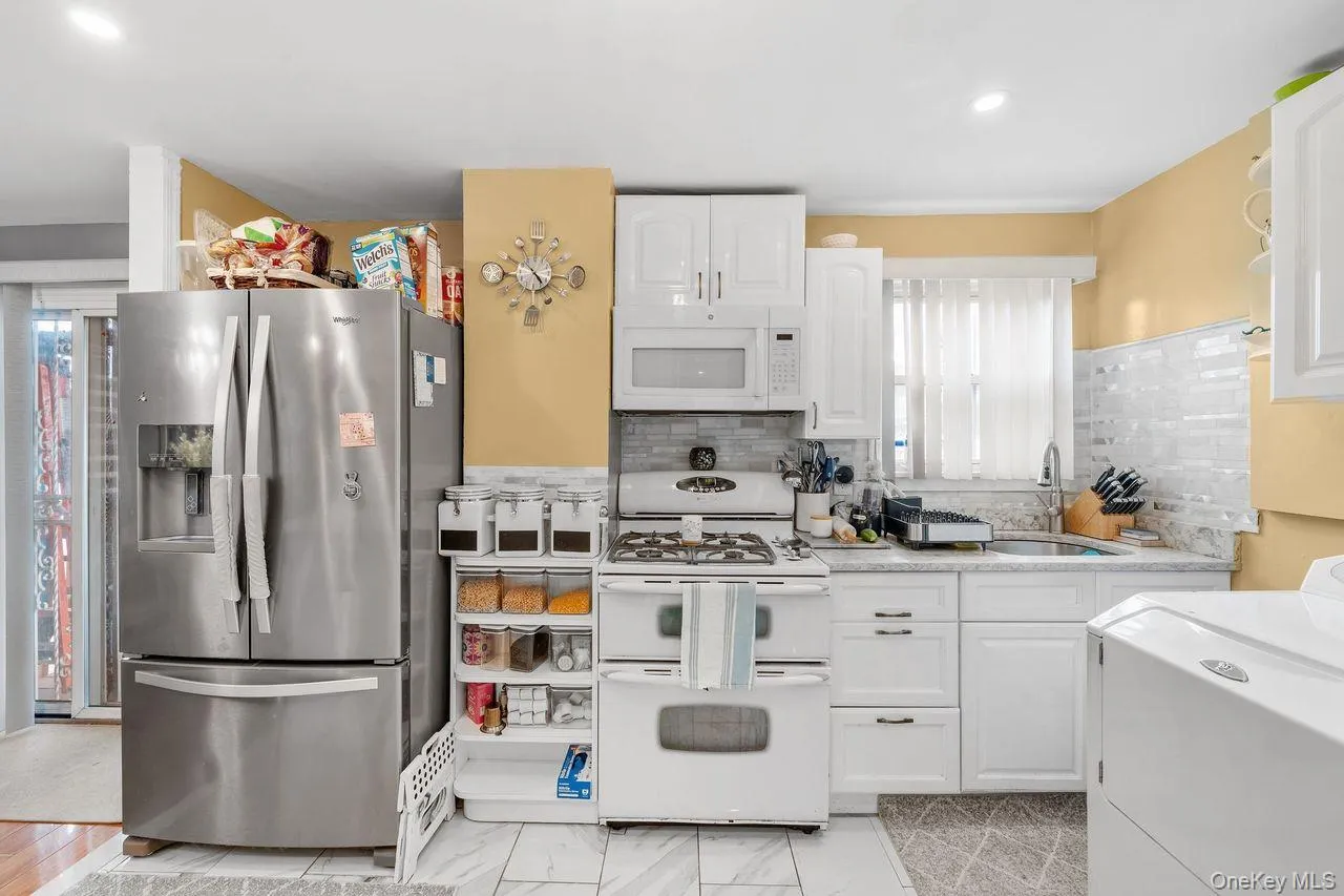 9446 214th Place, New York, NY, 4 Bedrooms Bedrooms, 9 Rooms Rooms,1 BathroomBathrooms,Residential,For Rent,214th,0,1031948 9446 214th Place, New York, NY, 4 Bedrooms Bedrooms, 9 Rooms Rooms,1 BathroomBathrooms,Residential,For Rent,214th,0,1031948