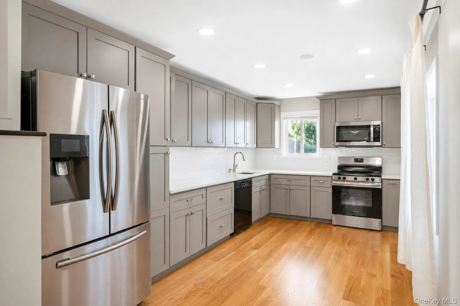 46 Stone Lane, Hempstead, NY, 4 Bedrooms Bedrooms, 9 Rooms Rooms,2 BathroomsBathrooms,Residential,For Rent,Stone,0,1031957 46 Stone Lane, Hempstead, NY, 4 Bedrooms Bedrooms, 9 Rooms Rooms,2 BathroomsBathrooms,Residential,For Rent,Stone,0,1031957