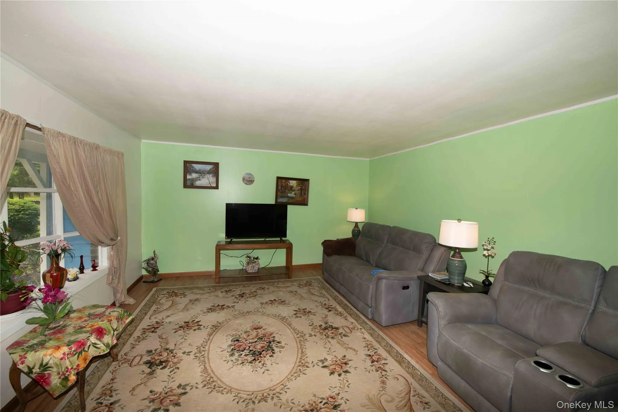 22 Elm Lane Ext, Out Of Area, NY, 3 Bedrooms Bedrooms, 11 Rooms Rooms,1 BathroomBathrooms,Residential,For Rent,Elm Lane Ext,0,1031962 22 Elm Lane Ext, Out Of Area, NY, 3 Bedrooms Bedrooms, 11 Rooms Rooms,1 BathroomBathrooms,Residential,For Rent,Elm Lane Ext,0,1031962
