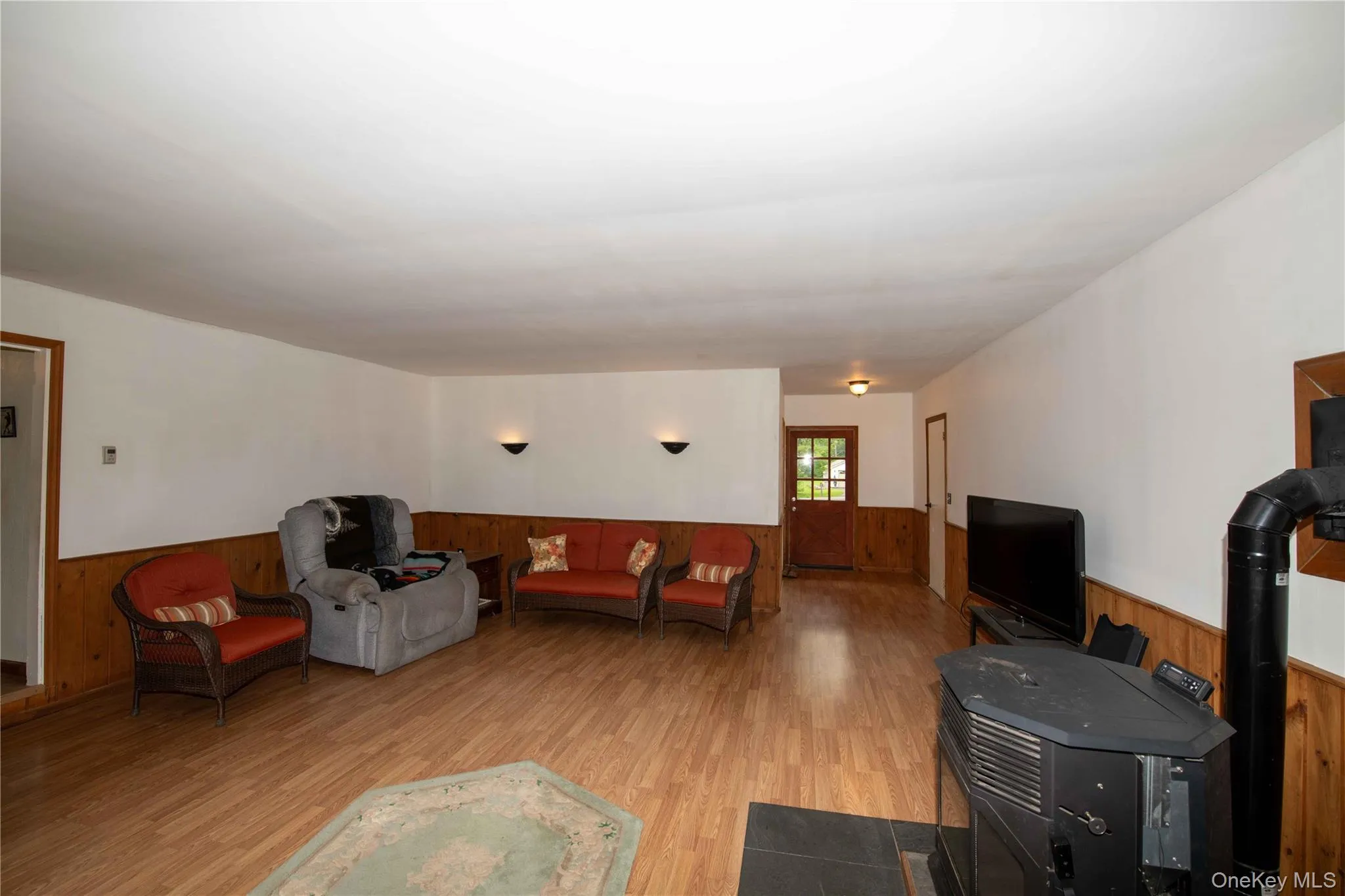 22 Elm Lane Ext, Out Of Area, NY, 3 Bedrooms Bedrooms, 11 Rooms Rooms,1 BathroomBathrooms,Residential,For Rent,Elm Lane Ext,0,1031962 22 Elm Lane Ext, Out Of Area, NY, 3 Bedrooms Bedrooms, 11 Rooms Rooms,1 BathroomBathrooms,Residential,For Rent,Elm Lane Ext,0,1031962