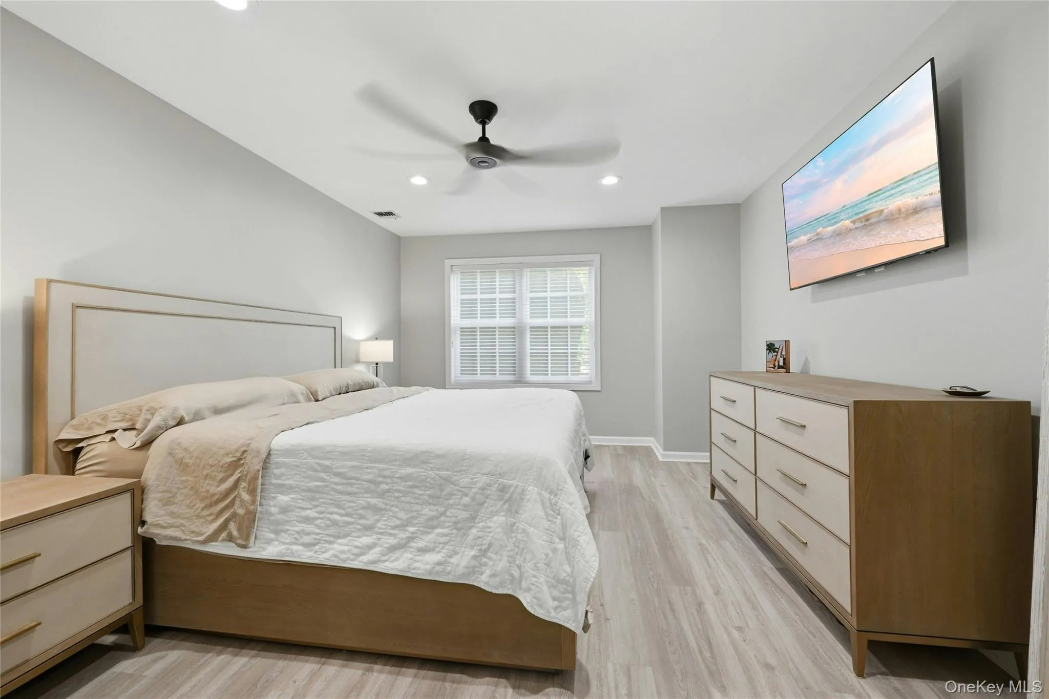 859 Verona Drive, Huntington, NY, 2 Bedrooms Bedrooms, 5 Rooms Rooms,1 BathroomBathrooms,Residential,For Rent,Verona,0,1031963 859 Verona Drive, Huntington, NY, 2 Bedrooms Bedrooms, 5 Rooms Rooms,1 BathroomBathrooms,Residential,For Rent,Verona,0,1031963