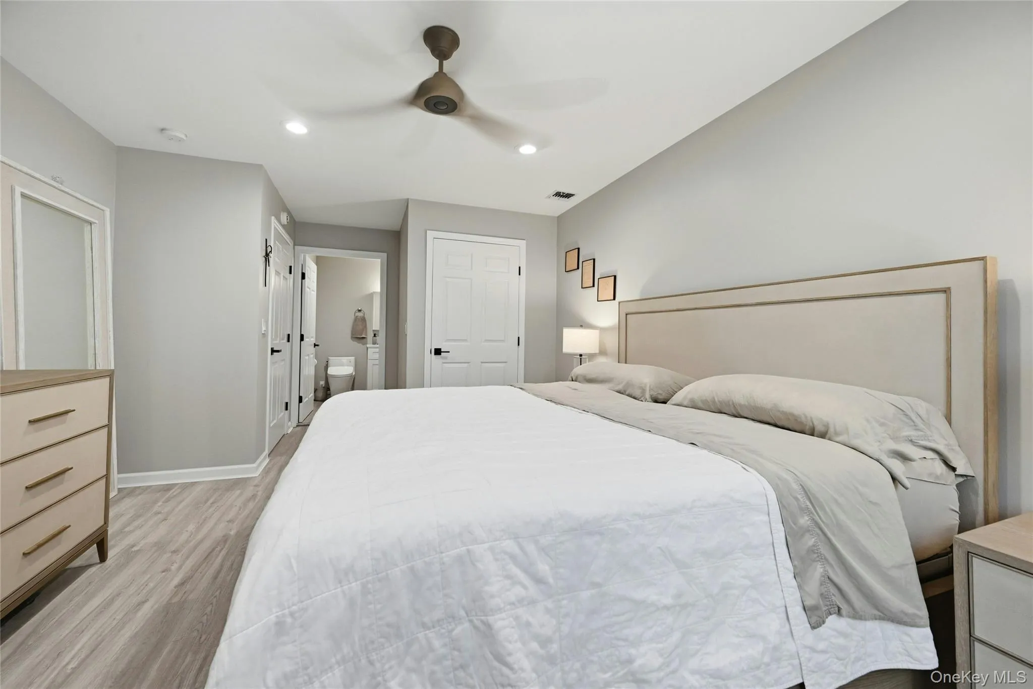 859 Verona Drive, Huntington, NY, 2 Bedrooms Bedrooms, 5 Rooms Rooms,1 BathroomBathrooms,Residential,For Rent,Verona,0,1031963 859 Verona Drive, Huntington, NY, 2 Bedrooms Bedrooms, 5 Rooms Rooms,1 BathroomBathrooms,Residential,For Rent,Verona,0,1031963