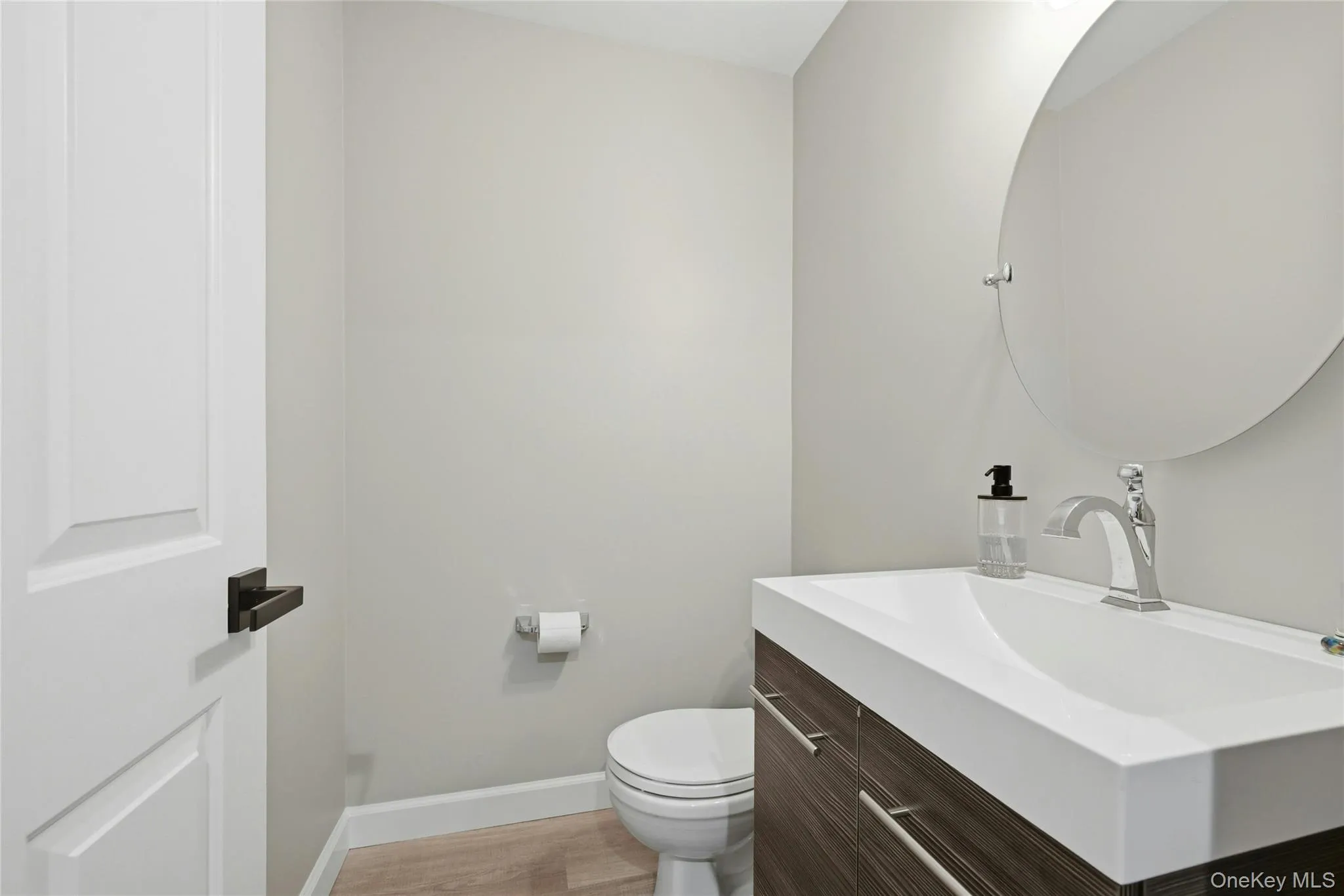 Powder Room Powder Room