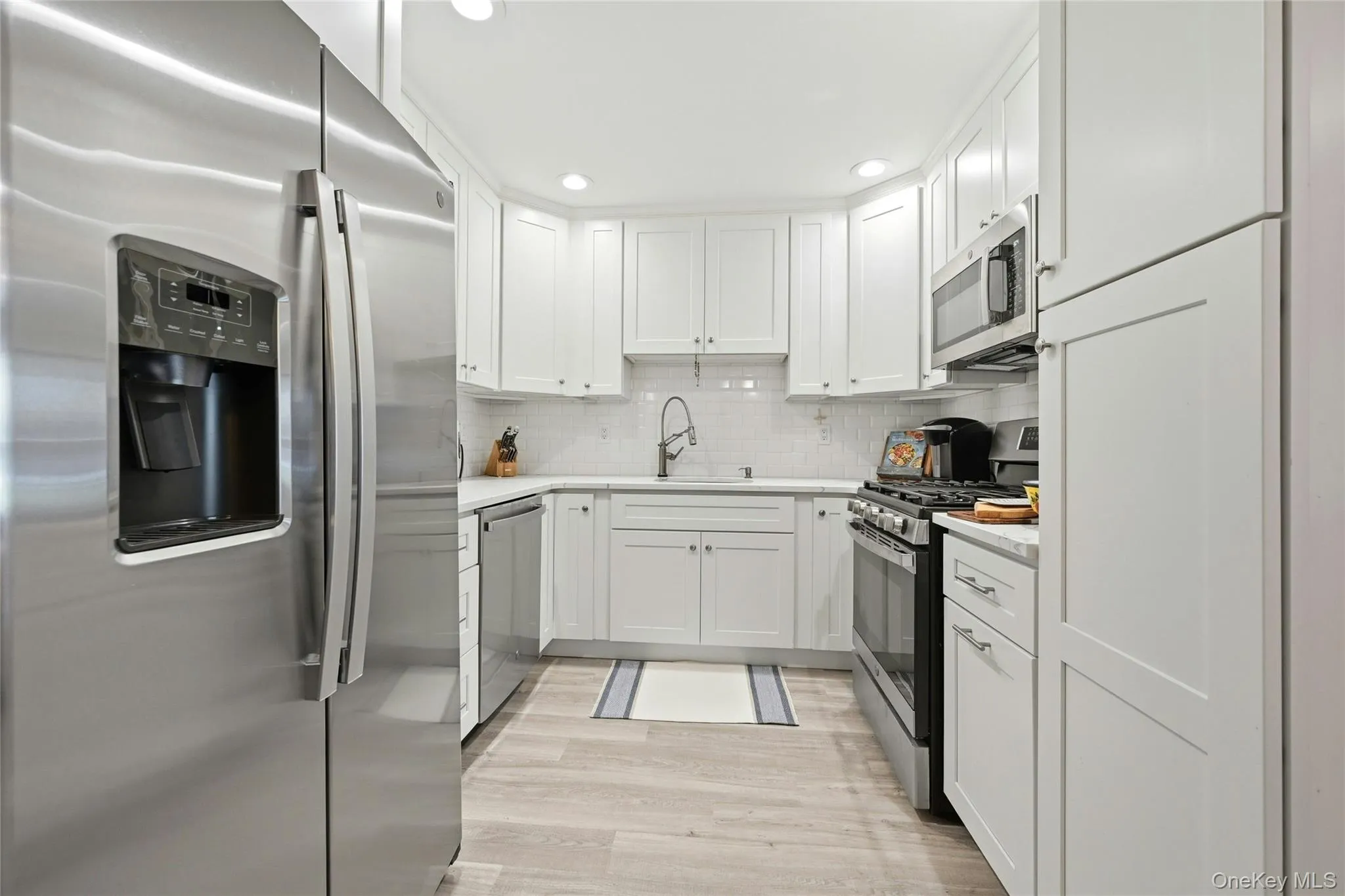 Modern Updated Kitchen Modern Updated Kitchen