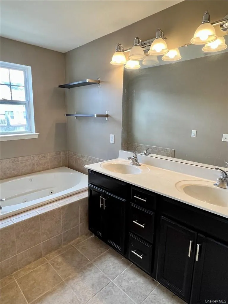 95 Meadow View Drive, Wallkill, NY, 3 Bedrooms Bedrooms, 10 Rooms Rooms,3 BathroomsBathrooms,Residential Lease,For Rent,Meadow View,0,1031964 95 Meadow View Drive, Wallkill, NY, 3 Bedrooms Bedrooms, 10 Rooms Rooms,3 BathroomsBathrooms,Residential Lease,For Rent,Meadow View,0,1031964