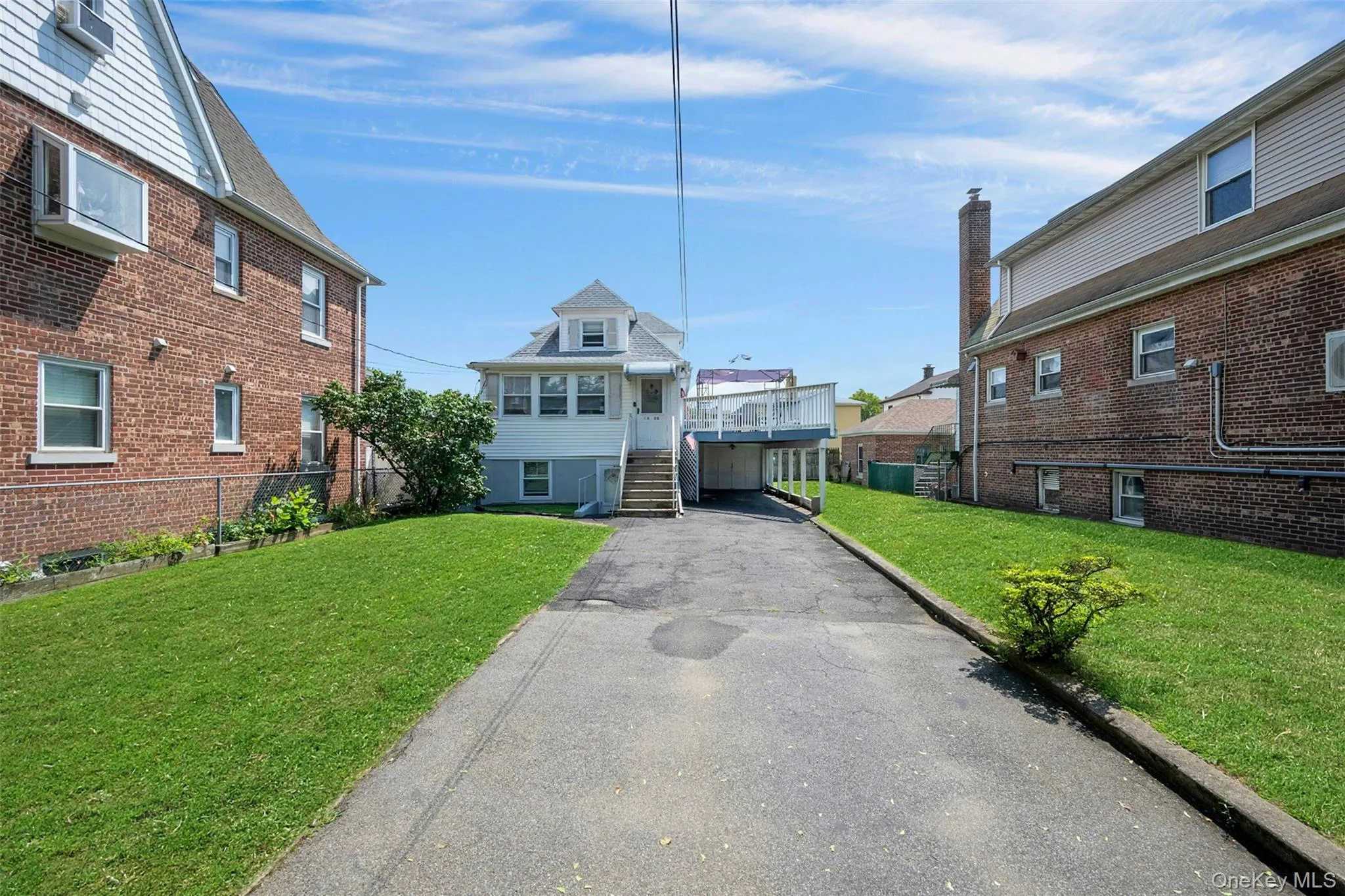 Large level 50' x 100' property Large level 50' x 100' property
