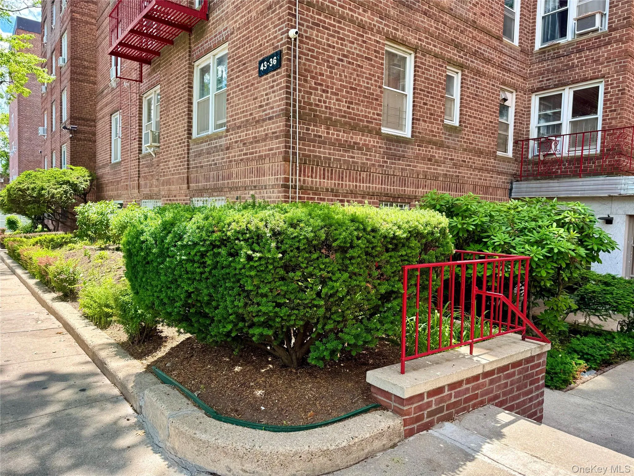43-36 Robinson Street, New York, NY, 2 Bedrooms Bedrooms, 5 Rooms Rooms,1 BathroomBathrooms,Residential,For Rent,Robinson,0,1031977 43-36 Robinson Street, New York, NY, 2 Bedrooms Bedrooms, 5 Rooms Rooms,1 BathroomBathrooms,Residential,For Rent,Robinson,0,1031977