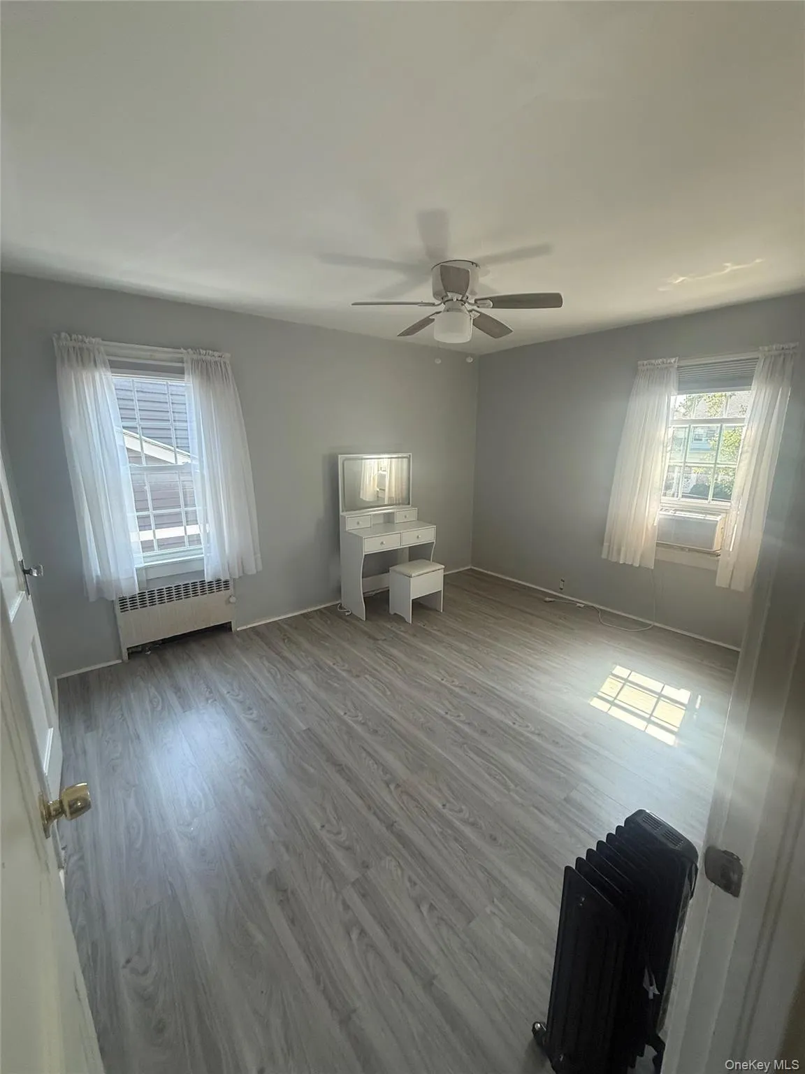 8474 Homelawn Street, New York, NY, 6 Bedrooms Bedrooms, 13 Rooms Rooms,2 BathroomsBathrooms,Residential,For Rent,Homelawn,0,1031978 8474 Homelawn Street, New York, NY, 6 Bedrooms Bedrooms, 13 Rooms Rooms,2 BathroomsBathrooms,Residential,For Rent,Homelawn,0,1031978