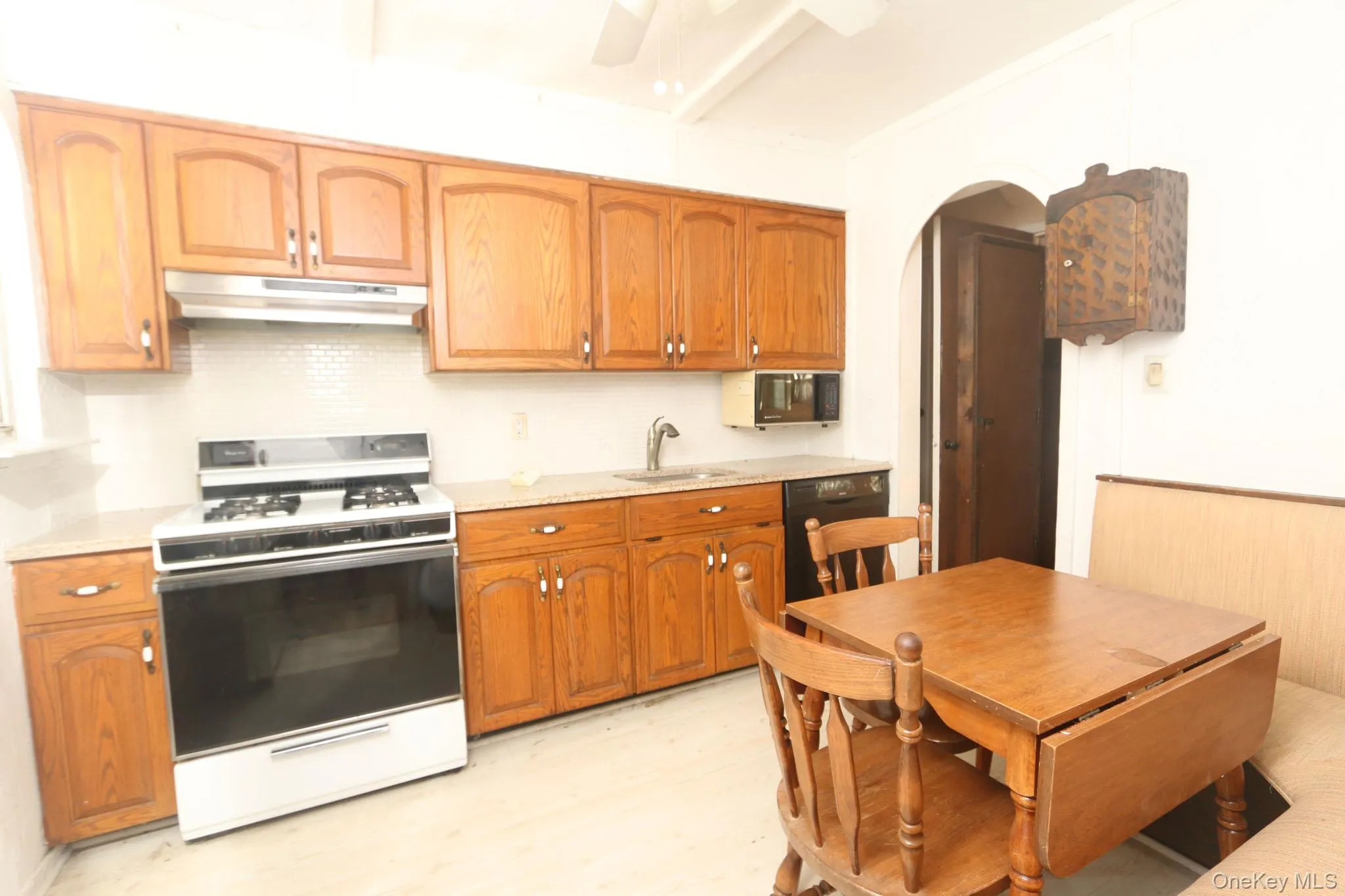 43 Ivanhoe Place, Hempstead, NY, 3 Bedrooms Bedrooms, 6 Rooms Rooms,2 BathroomsBathrooms,Residential,For Rent,Ivanhoe,0,1031979 43 Ivanhoe Place, Hempstead, NY, 3 Bedrooms Bedrooms, 6 Rooms Rooms,2 BathroomsBathrooms,Residential,For Rent,Ivanhoe,0,1031979