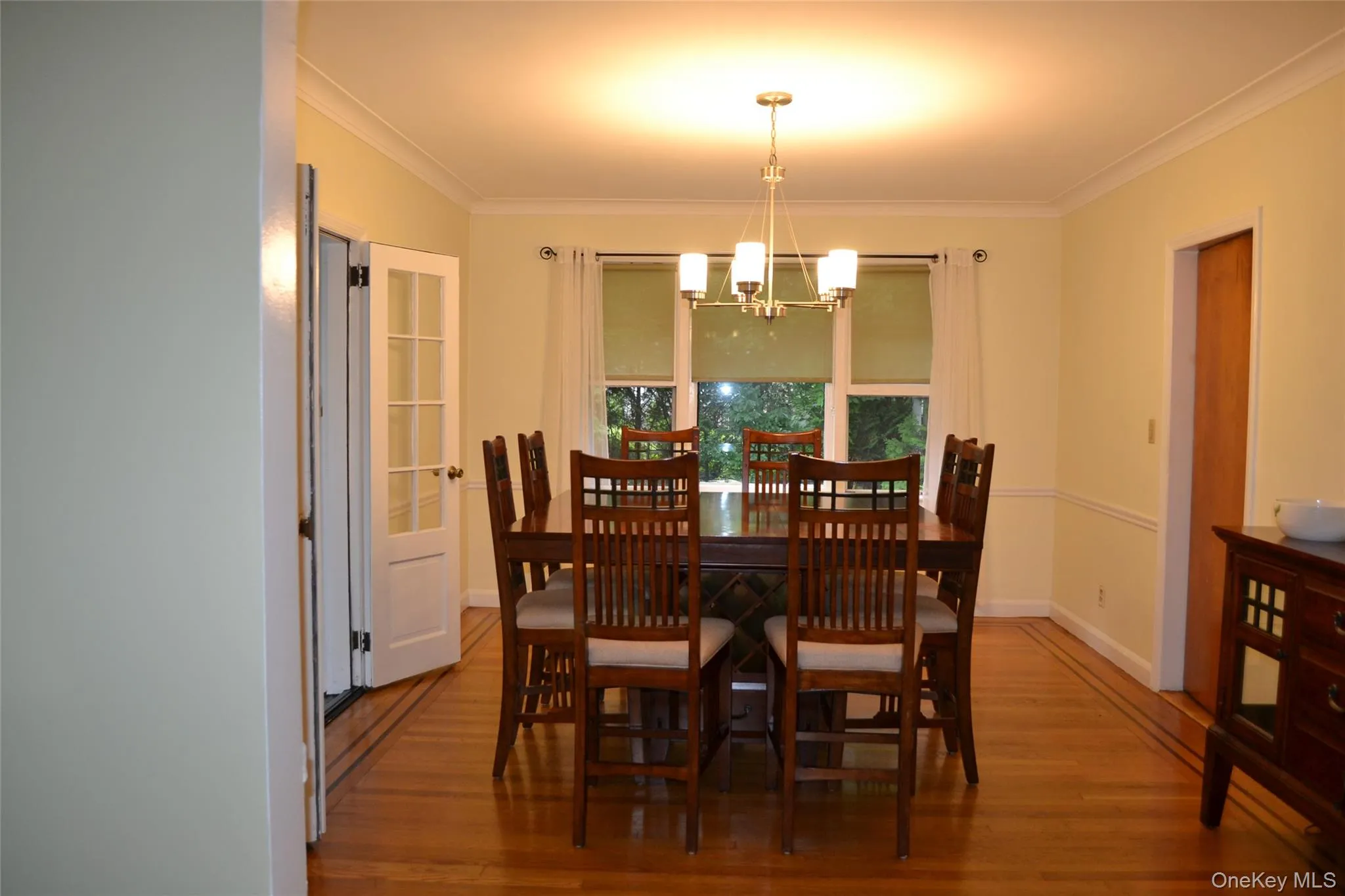 622 James Street, Pelham, NY, 5 Bedrooms Bedrooms, 10 Rooms Rooms,3 BathroomsBathrooms,Residential Lease,For Rent,James,0,1031985 622 James Street, Pelham, NY, 5 Bedrooms Bedrooms, 10 Rooms Rooms,3 BathroomsBathrooms,Residential Lease,For Rent,James,0,1031985