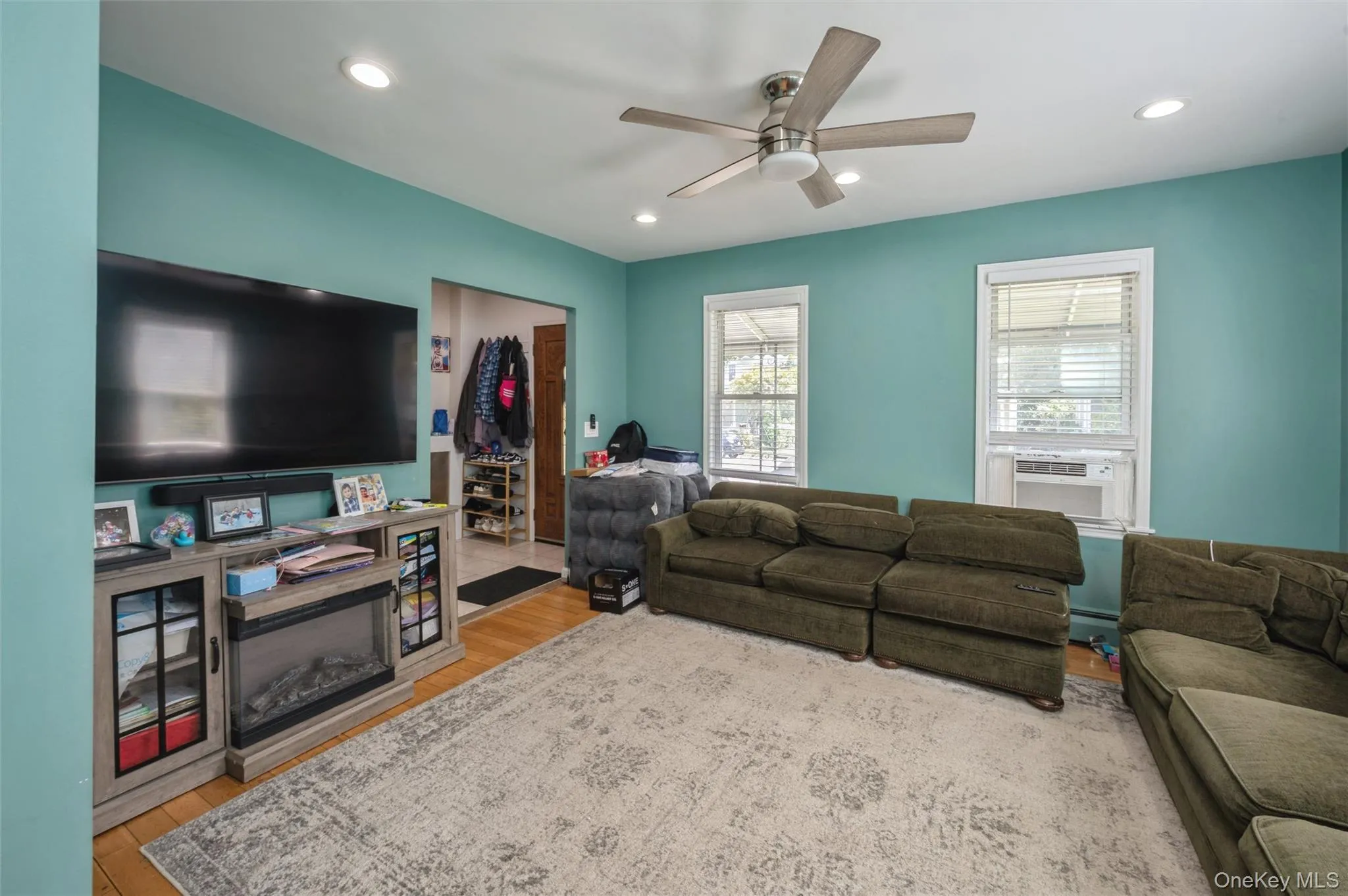 full living room full living room