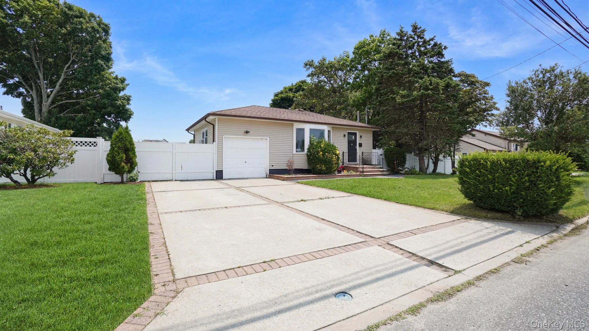 91 Mohawk Avenue, Babylon, NY, 4 Bedrooms Bedrooms, 9 Rooms Rooms,3 BathroomsBathrooms,Residential,For Rent,Mohawk,0,1031993 91 Mohawk Avenue, Babylon, NY, 4 Bedrooms Bedrooms, 9 Rooms Rooms,3 BathroomsBathrooms,Residential,For Rent,Mohawk,0,1031993
