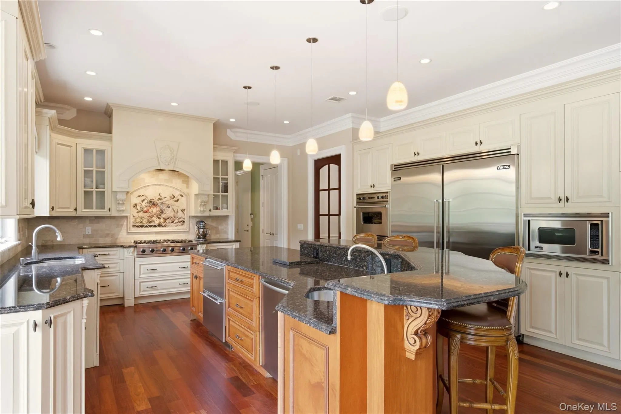 33 Chicken Valley Road, Oyster Bay, NY, 6 Bedrooms Bedrooms, 16 Rooms Rooms,7 BathroomsBathrooms,Residential,For Rent,Chicken Valley,0,1031994 33 Chicken Valley Road, Oyster Bay, NY, 6 Bedrooms Bedrooms, 16 Rooms Rooms,7 BathroomsBathrooms,Residential,For Rent,Chicken Valley,0,1031994