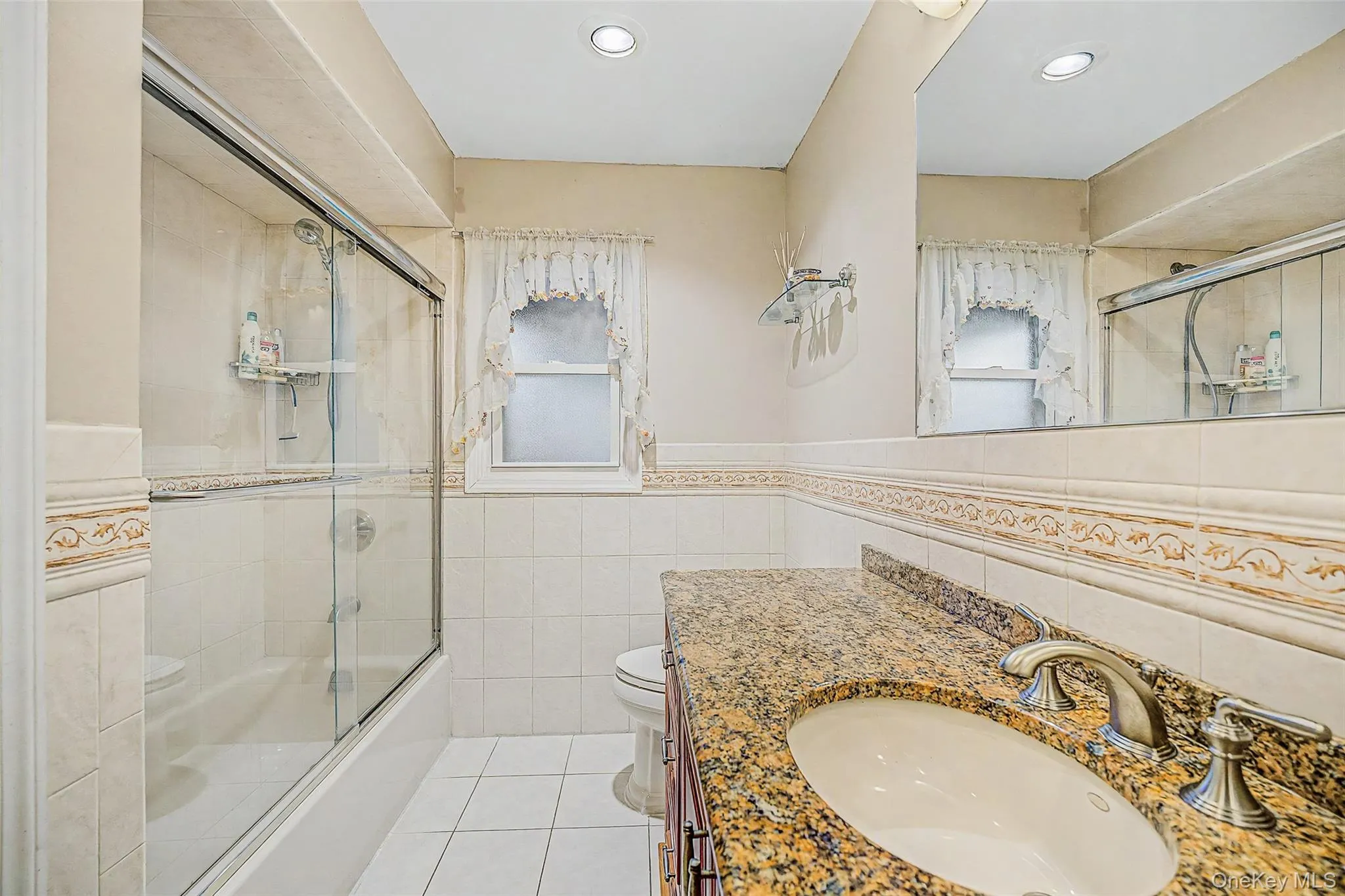 28 Greenvale Lane, Oyster Bay, NY, 4 Bedrooms Bedrooms, 9 Rooms Rooms,3 BathroomsBathrooms,Residential,For Rent,Greenvale,0,1031995 28 Greenvale Lane, Oyster Bay, NY, 4 Bedrooms Bedrooms, 9 Rooms Rooms,3 BathroomsBathrooms,Residential,For Rent,Greenvale,0,1031995