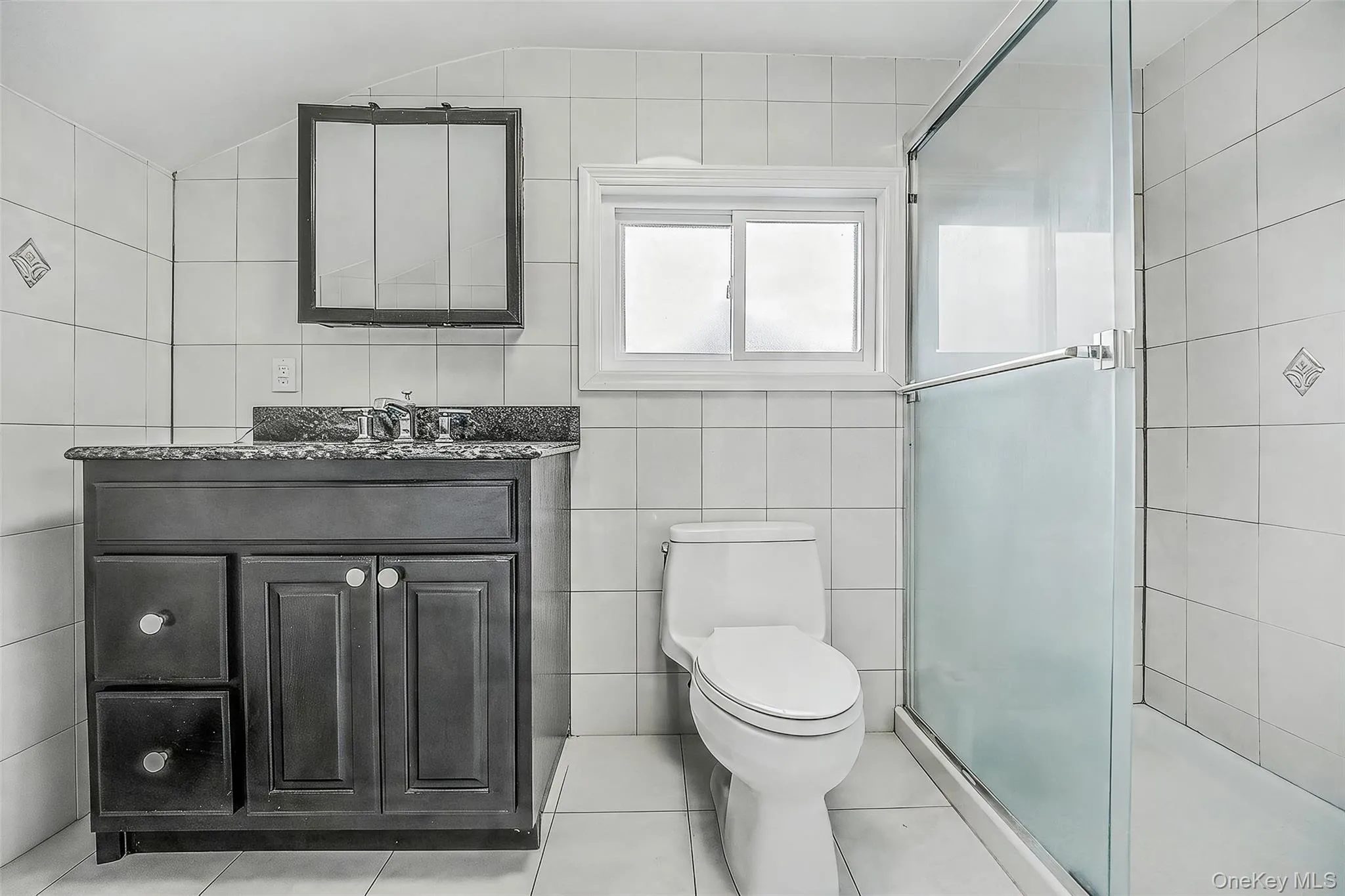 28 Greenvale Lane, Oyster Bay, NY, 4 Bedrooms Bedrooms, 9 Rooms Rooms,3 BathroomsBathrooms,Residential,For Rent,Greenvale,0,1031995 28 Greenvale Lane, Oyster Bay, NY, 4 Bedrooms Bedrooms, 9 Rooms Rooms,3 BathroomsBathrooms,Residential,For Rent,Greenvale,0,1031995