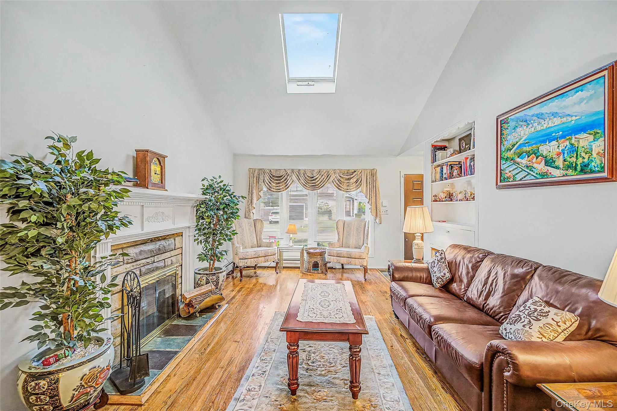 28 Greenvale Lane, Oyster Bay, NY, 4 Bedrooms Bedrooms, 9 Rooms Rooms,3 BathroomsBathrooms,Residential,For Rent,Greenvale,0,1031995 28 Greenvale Lane, Oyster Bay, NY, 4 Bedrooms Bedrooms, 9 Rooms Rooms,3 BathroomsBathrooms,Residential,For Rent,Greenvale,0,1031995