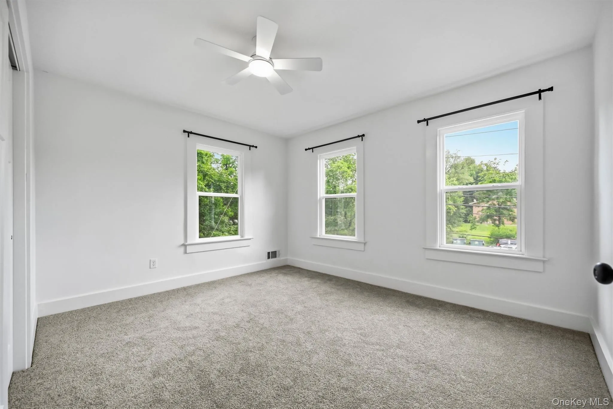 19 Cherry Street, Warwick (town), NY, 3 Bedrooms Bedrooms, 5 Rooms Rooms,1 BathroomBathrooms,Residential Lease,For Rent,Cherry,0,1032005 19 Cherry Street, Warwick (town), NY, 3 Bedrooms Bedrooms, 5 Rooms Rooms,1 BathroomBathrooms,Residential Lease,For Rent,Cherry,0,1032005