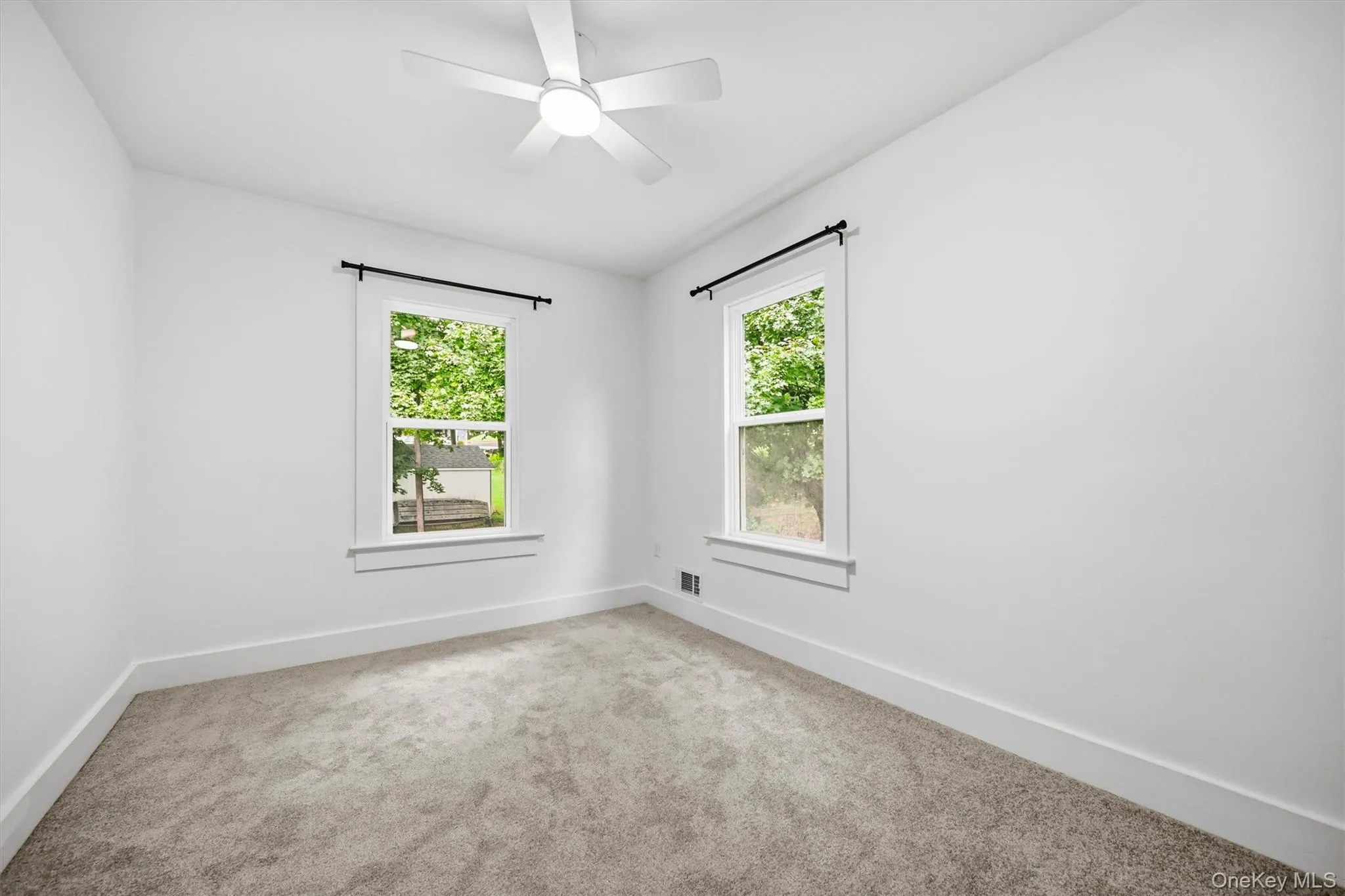19 Cherry Street, Warwick (town), NY, 3 Bedrooms Bedrooms, 5 Rooms Rooms,1 BathroomBathrooms,Residential Lease,For Rent,Cherry,0,1032005 19 Cherry Street, Warwick (town), NY, 3 Bedrooms Bedrooms, 5 Rooms Rooms,1 BathroomBathrooms,Residential Lease,For Rent,Cherry,0,1032005