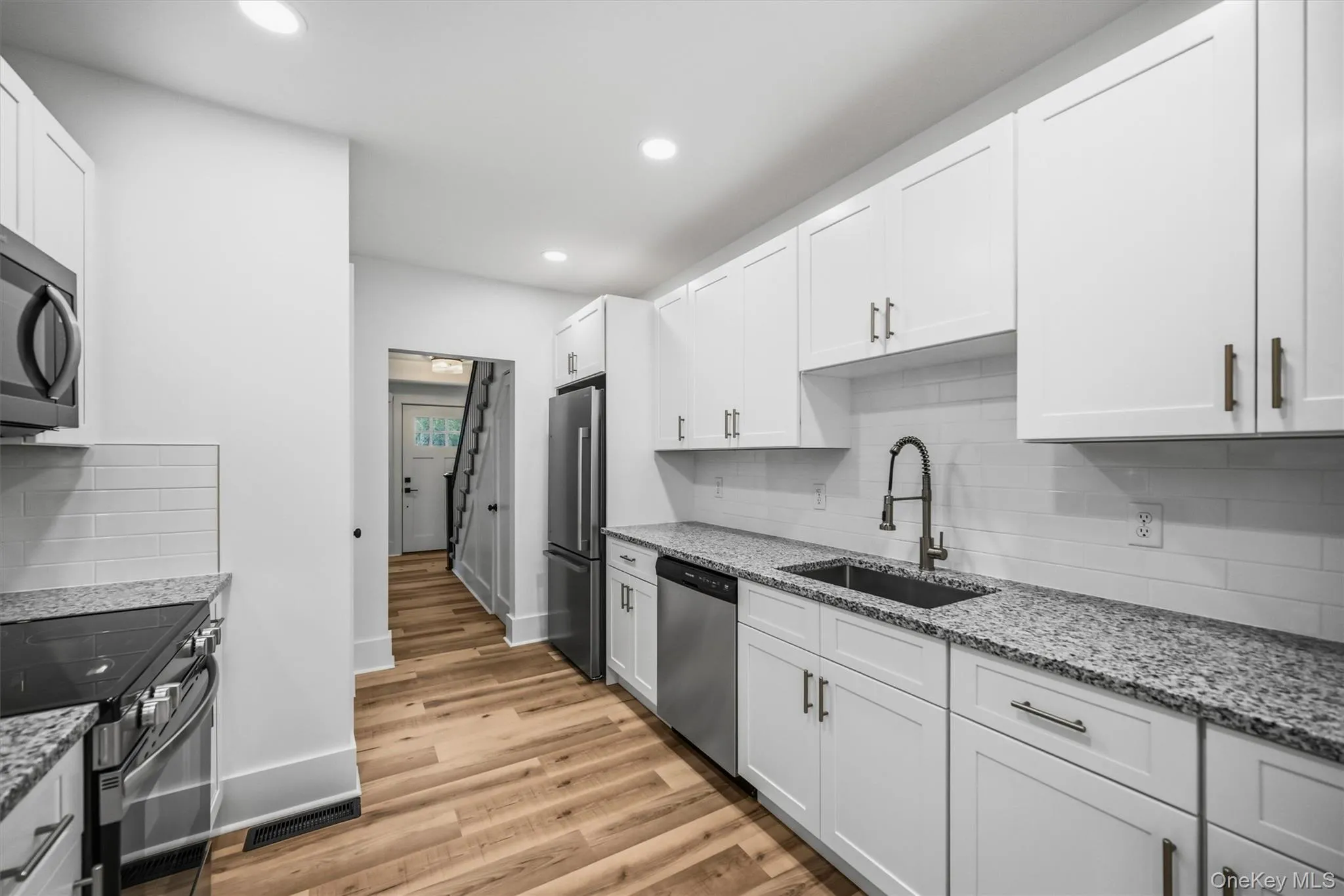 19 Cherry Street, Warwick (town), NY, 3 Bedrooms Bedrooms, 5 Rooms Rooms,1 BathroomBathrooms,Residential Lease,For Rent,Cherry,0,1032005 19 Cherry Street, Warwick (town), NY, 3 Bedrooms Bedrooms, 5 Rooms Rooms,1 BathroomBathrooms,Residential Lease,For Rent,Cherry,0,1032005