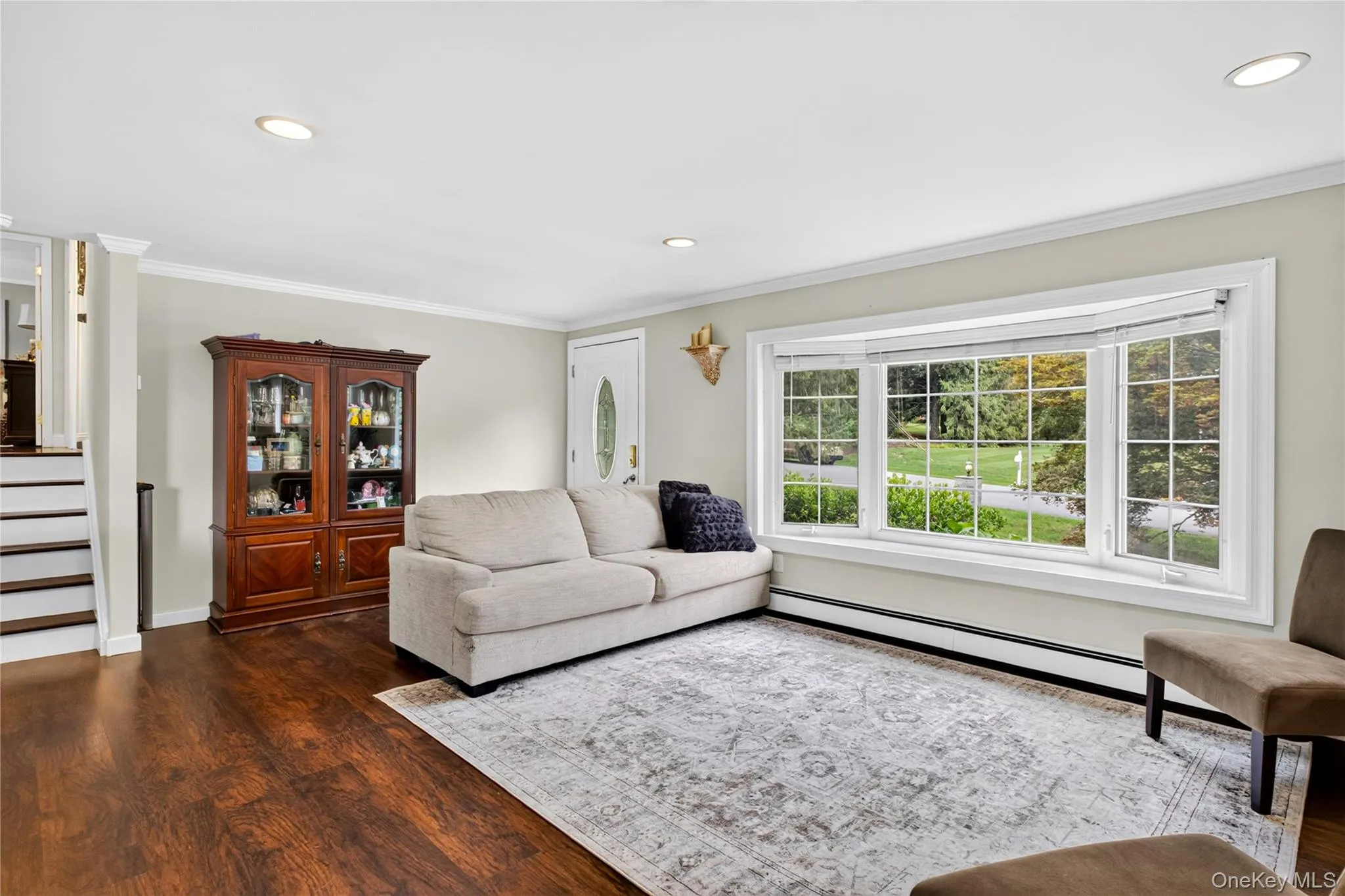 Large Livingroom with huge bay window. Large Livingroom with huge bay window.