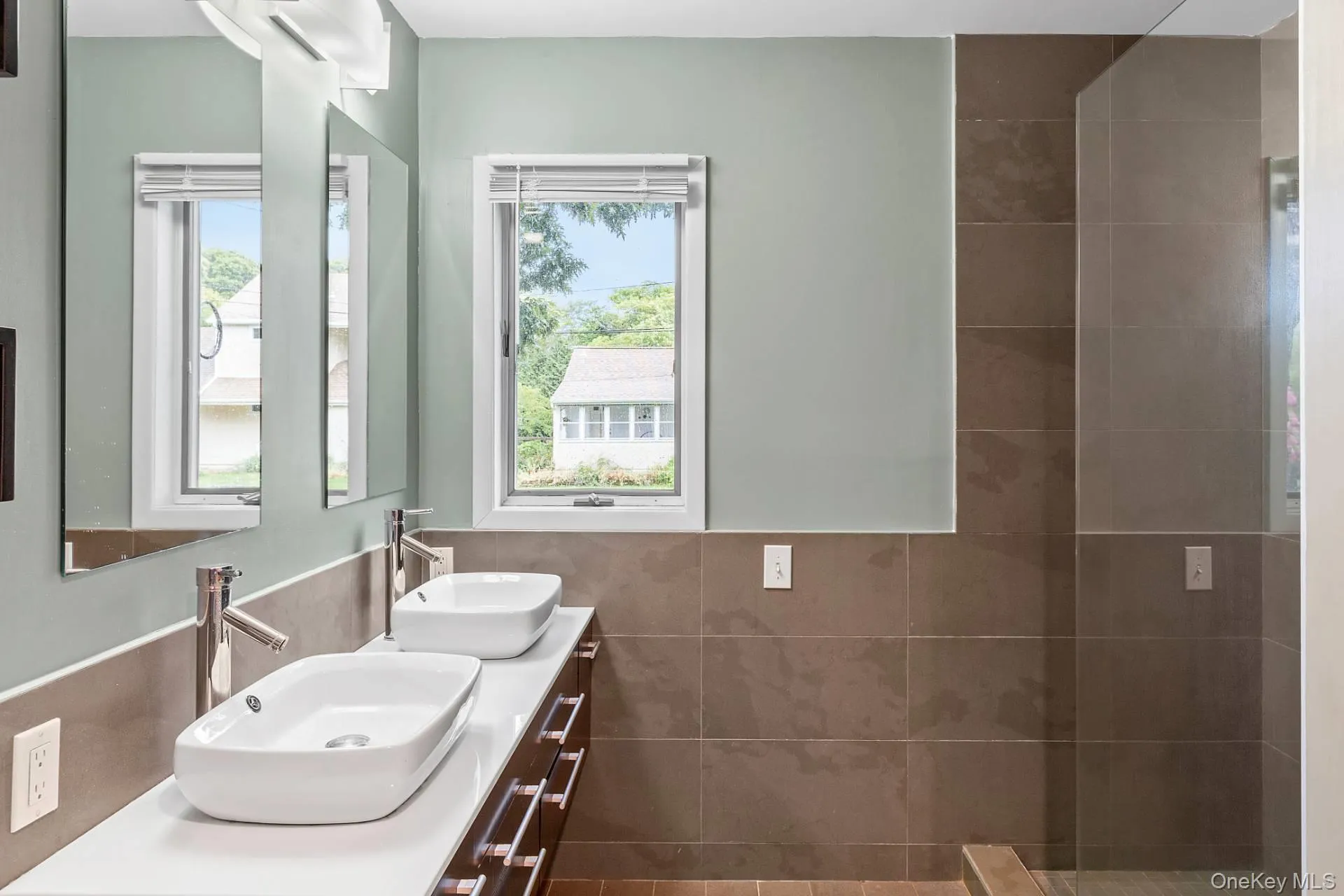 14 Hoover Court, East Hampton, NY, 3 Bedrooms Bedrooms, 8 Rooms Rooms,2 BathroomsBathrooms,Residential,For Rent,Hoover,0,1032010 14 Hoover Court, East Hampton, NY, 3 Bedrooms Bedrooms, 8 Rooms Rooms,2 BathroomsBathrooms,Residential,For Rent,Hoover,0,1032010